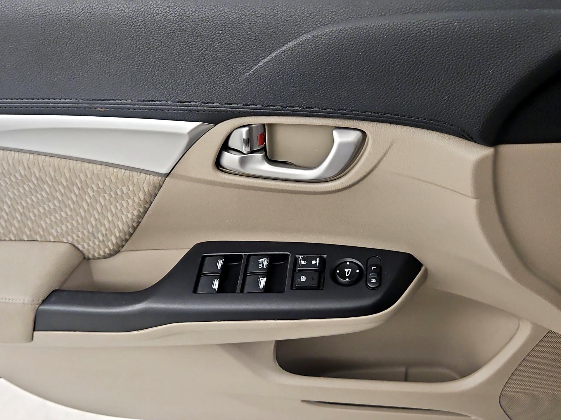 Thumbnail: 2015 Honda Civic - 12