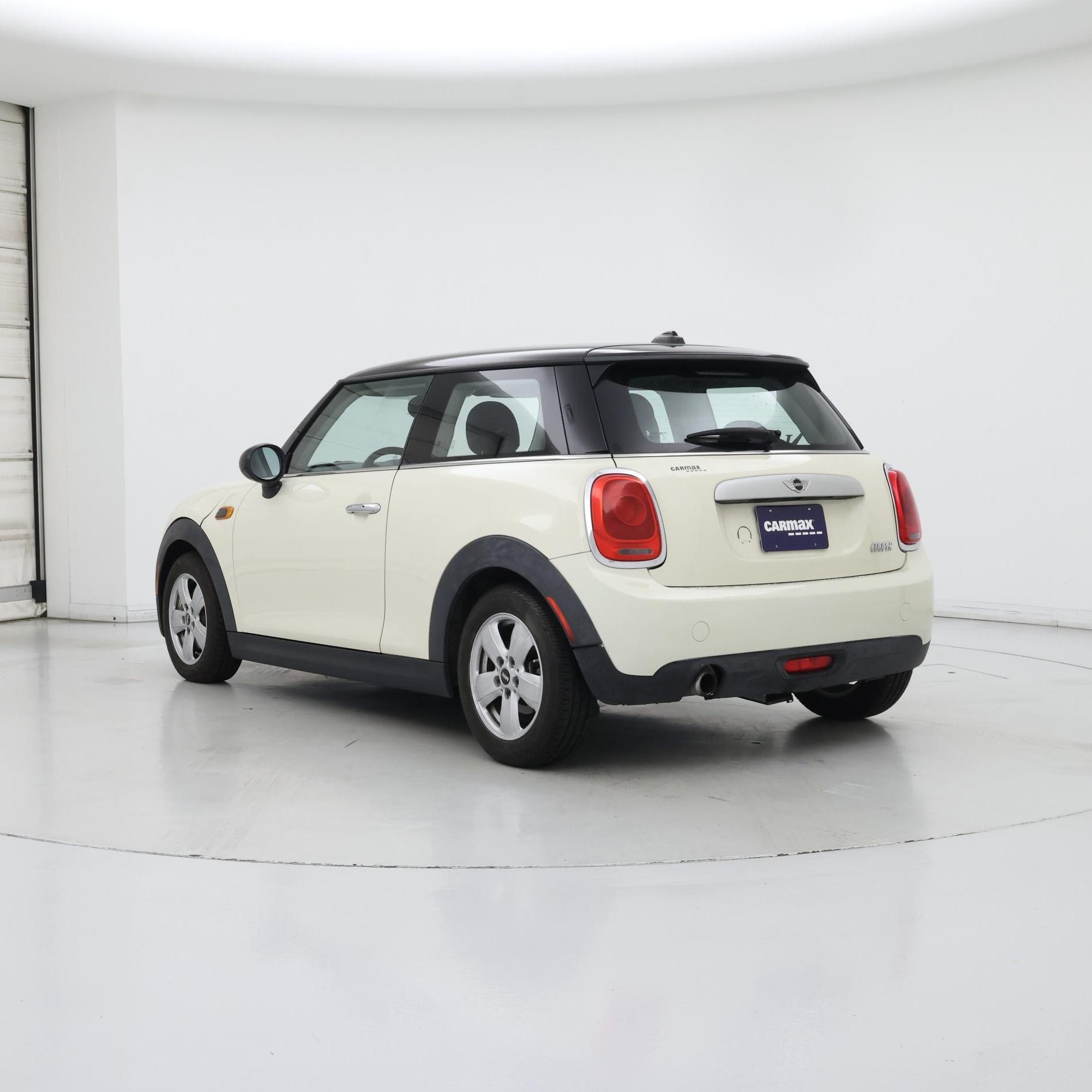 Thumbnail: 2015 MINI Cooper Hardtop - 2