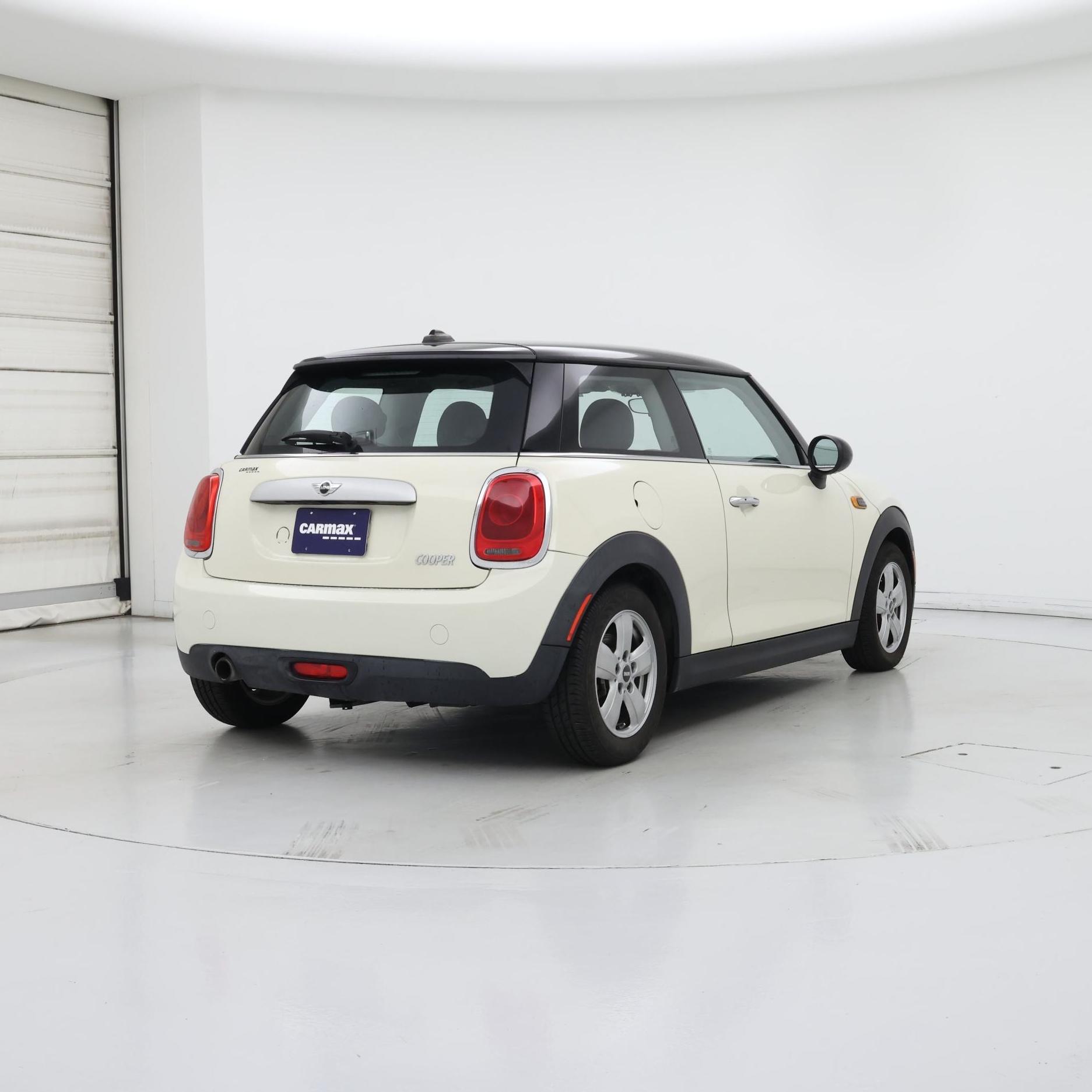 Thumbnail: 2015 MINI Cooper Hardtop - 8