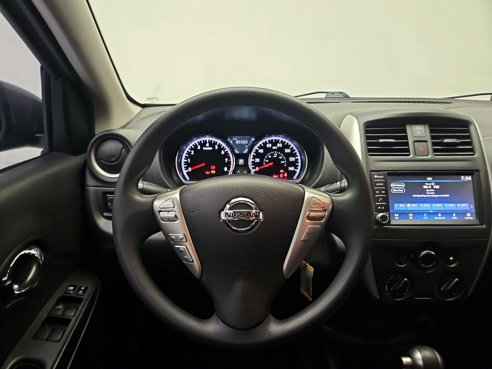 2019 Nissan Versa Sedan SV - Photo 11