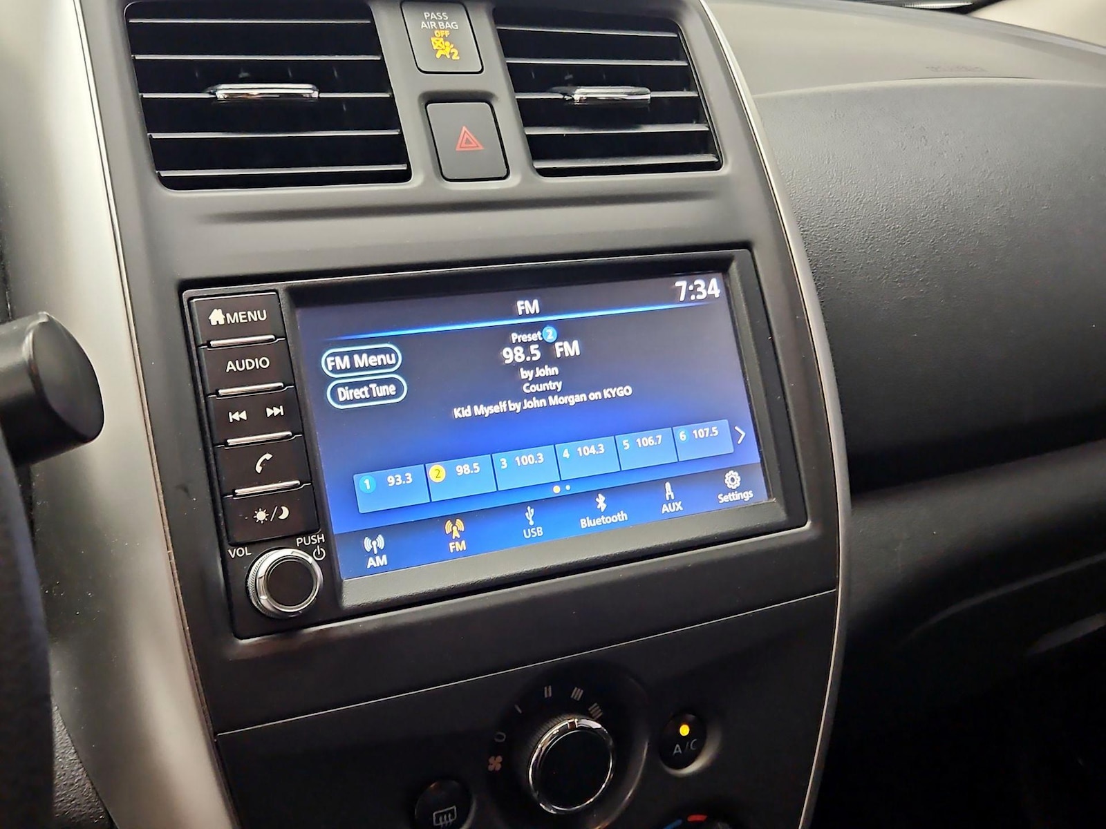 2019 Nissan Versa Sedan SV - Photo 16