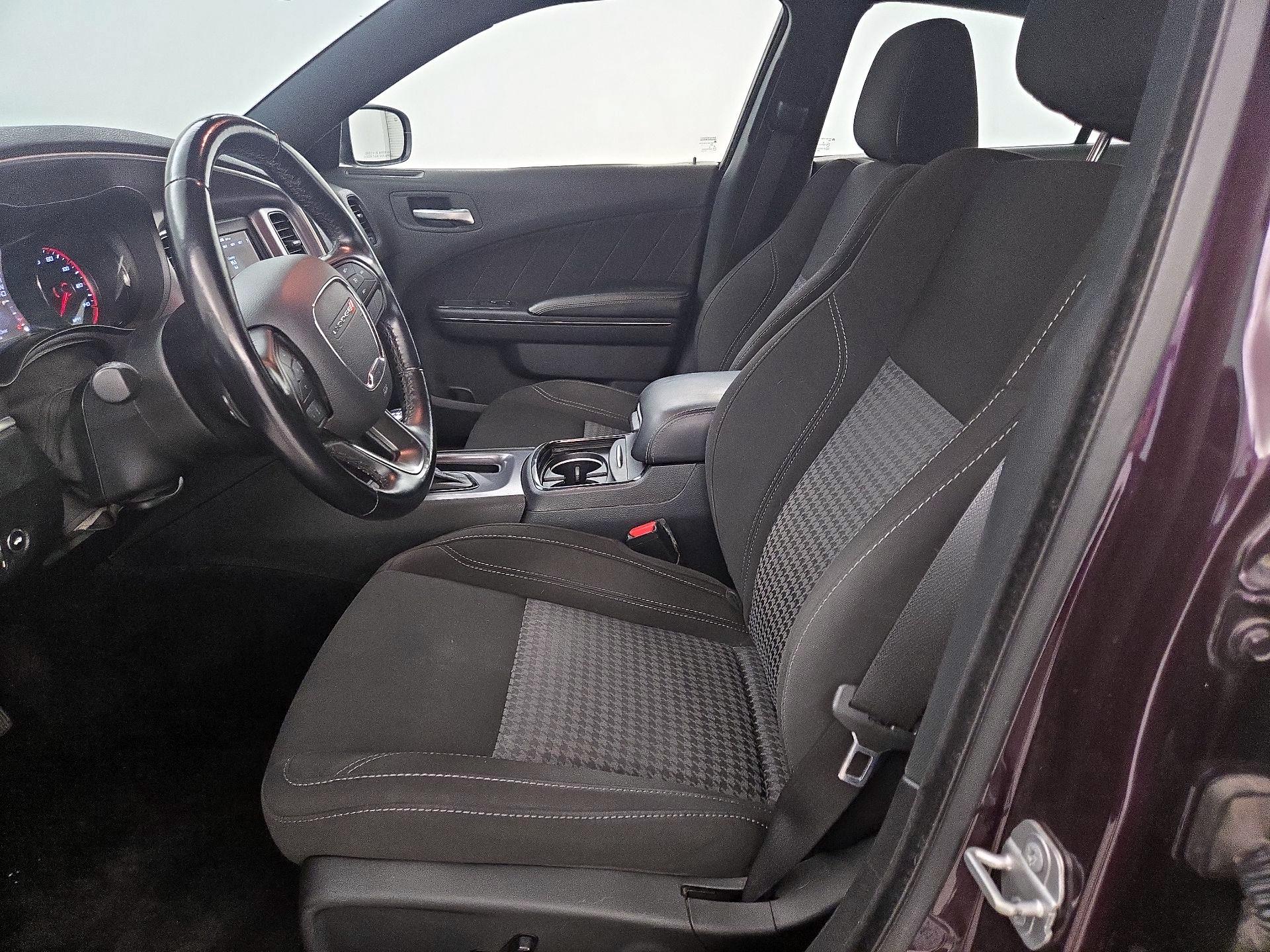 Thumbnail: 2021 Dodge Charger - 11