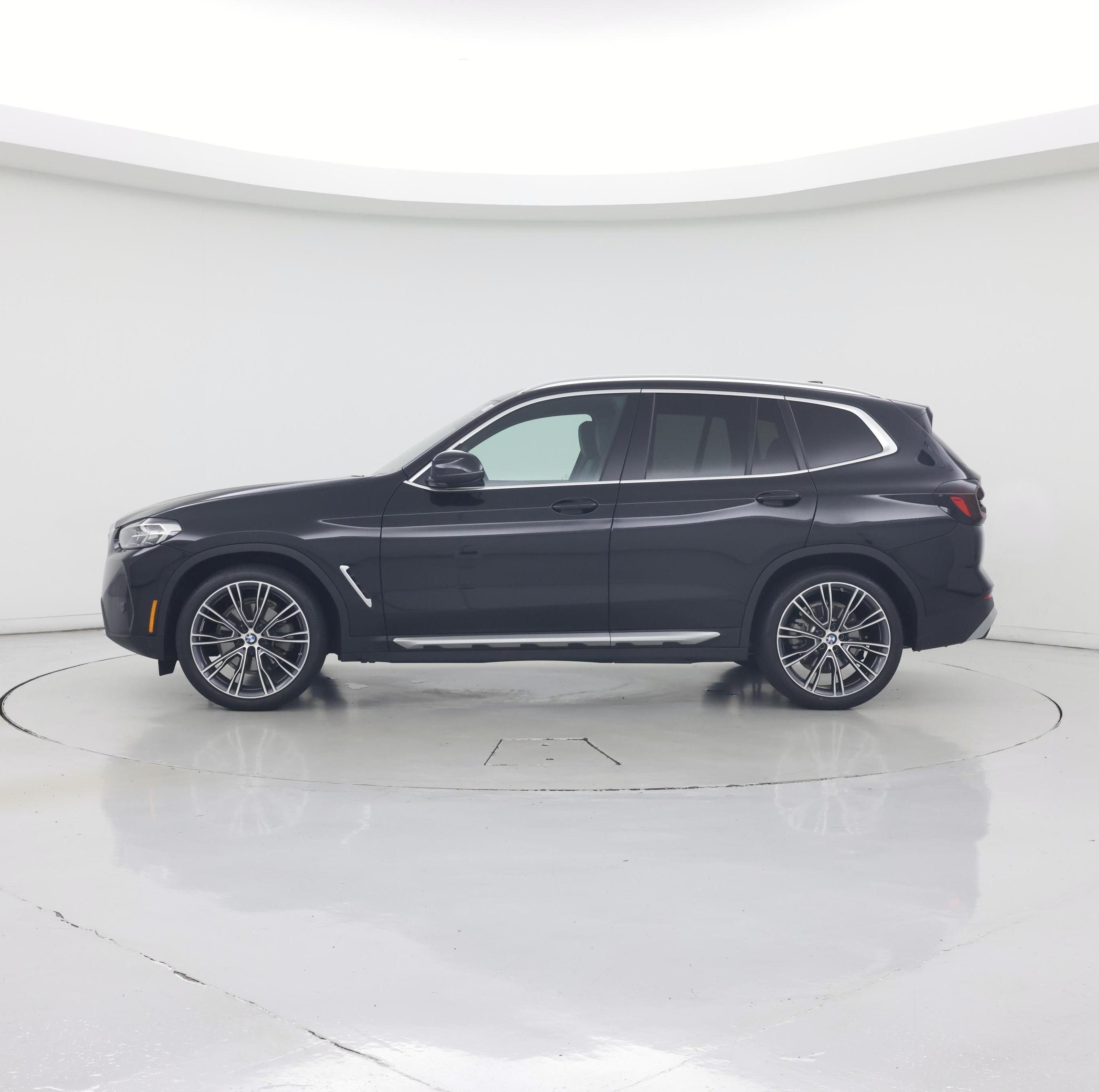 Thumbnail: 2023 BMW X3 - 3