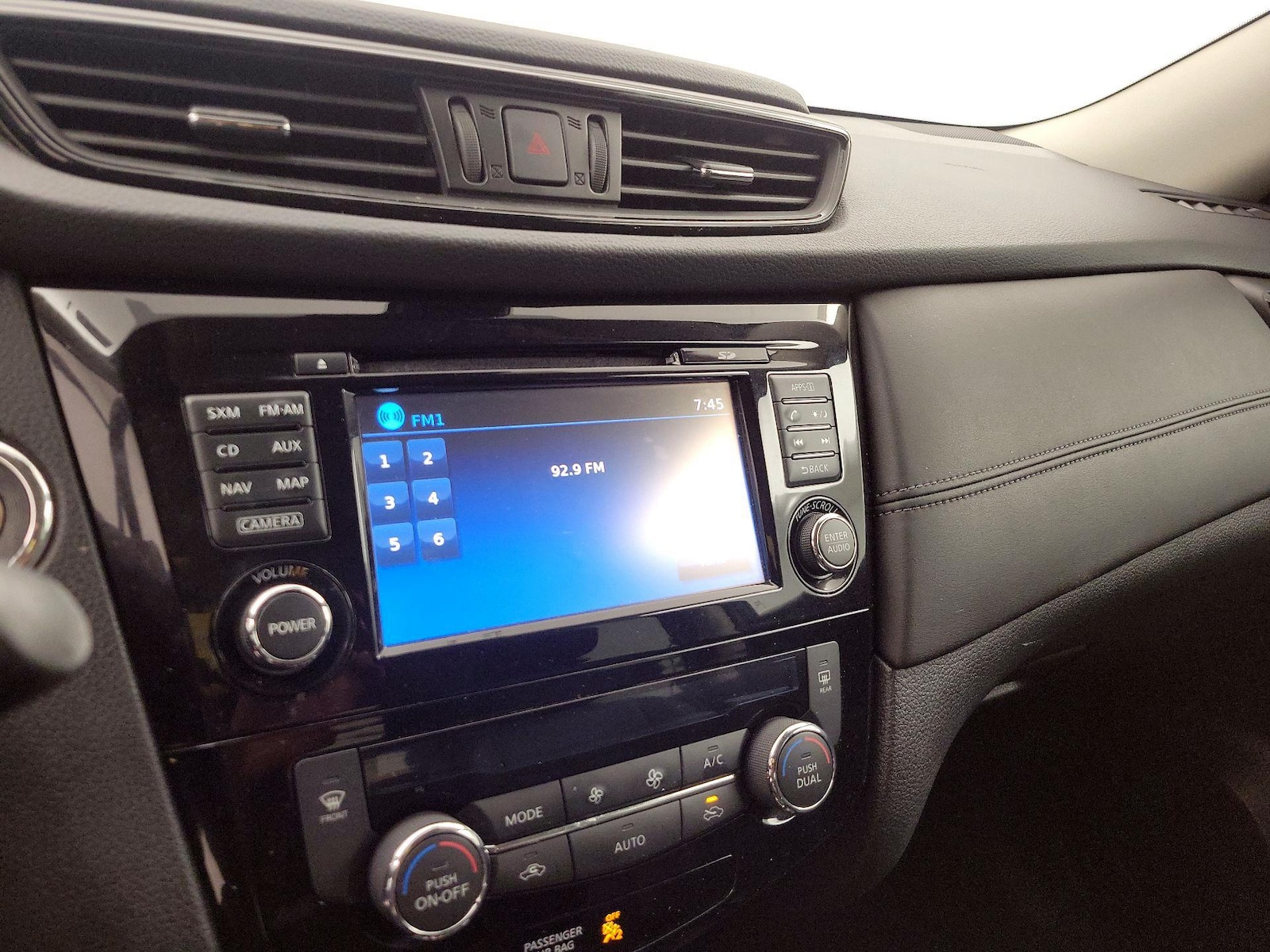 2017 Nissan Rogue SL - Photo 16