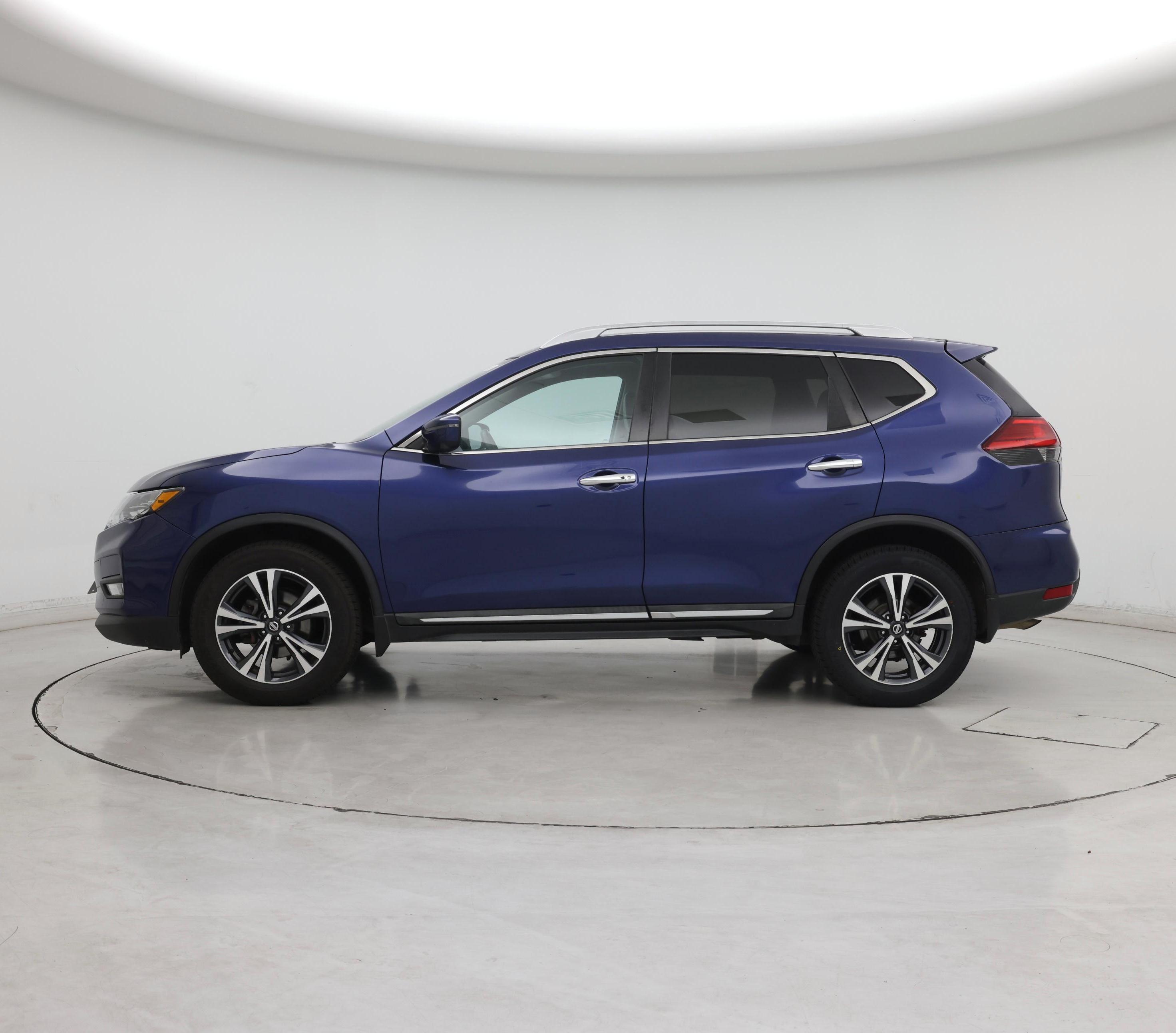 Thumbnail: 2017 Nissan Rogue - 3