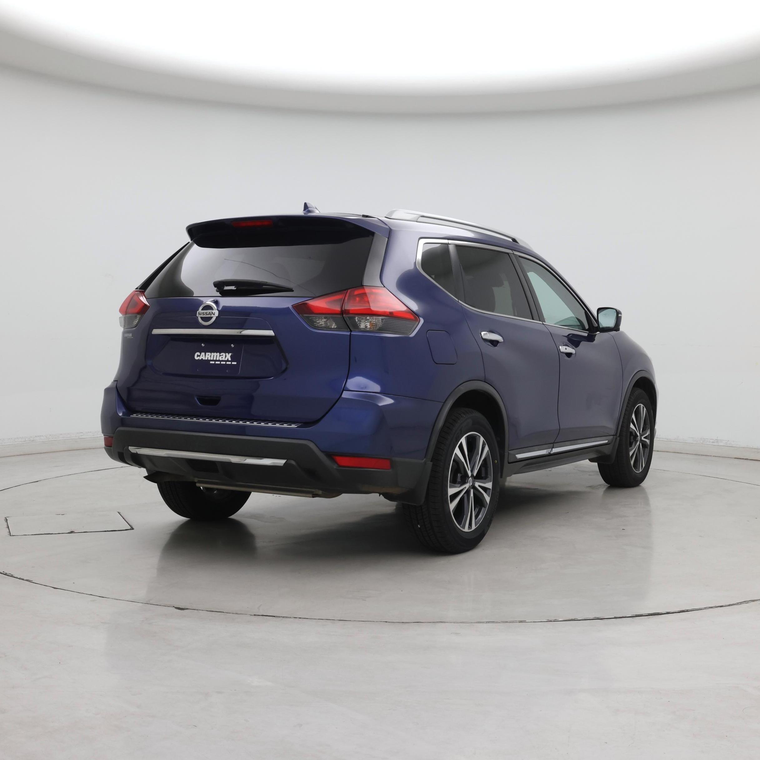 Thumbnail: 2017 Nissan Rogue - 8