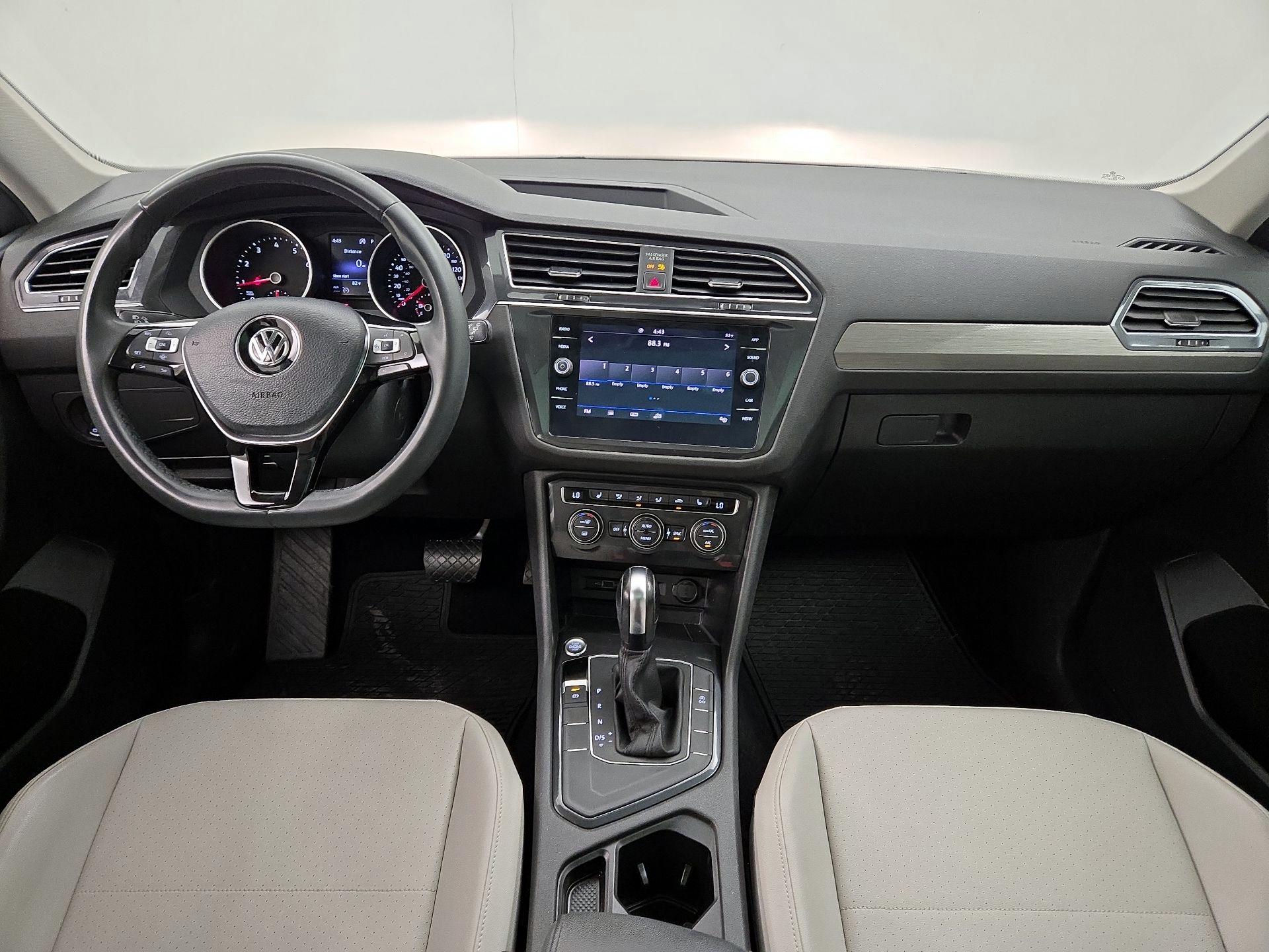 Thumbnail: 2020 Volkswagen Tiguan - 9