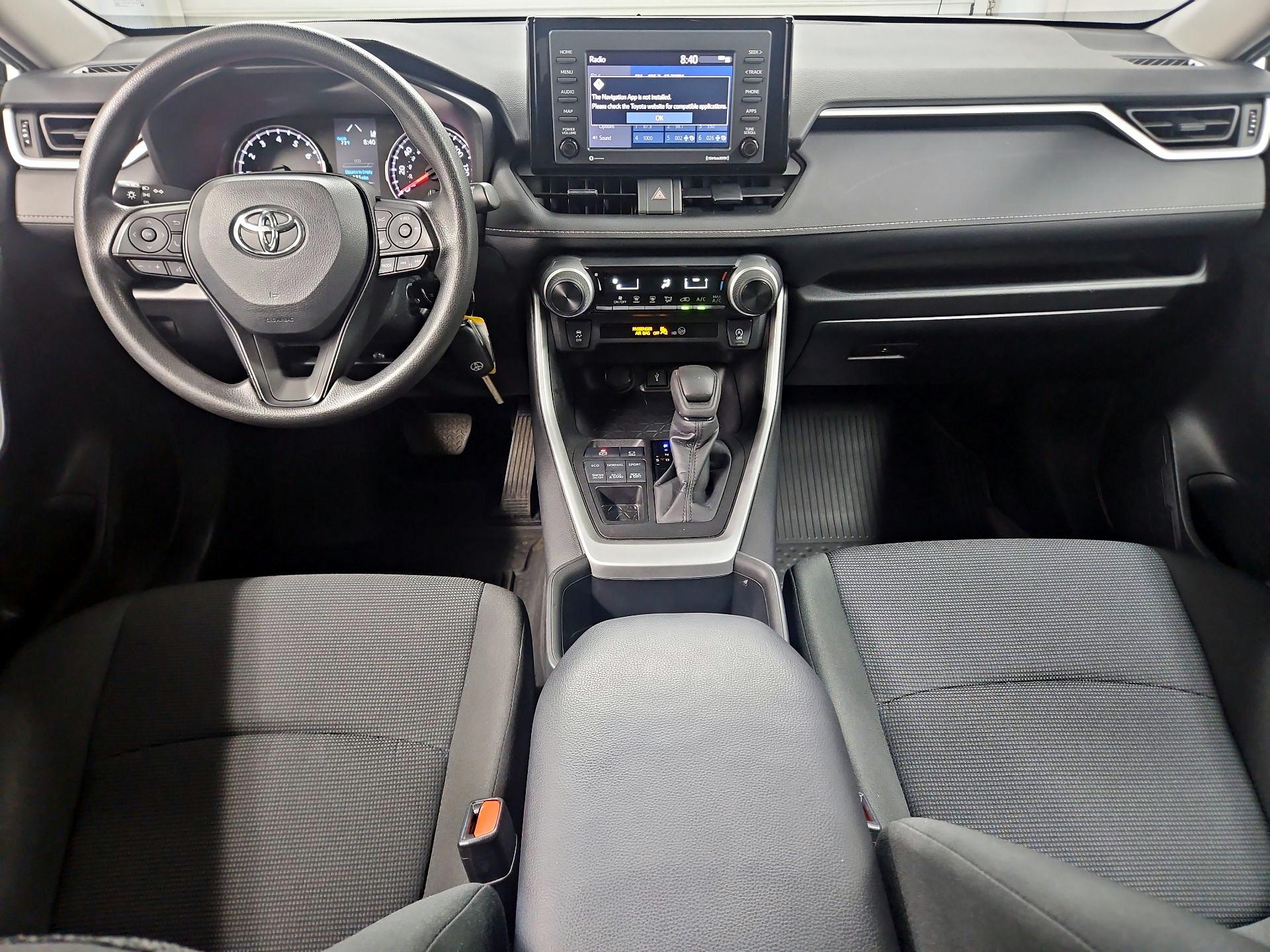 Thumbnail: 2022 Toyota RAV4 - 9