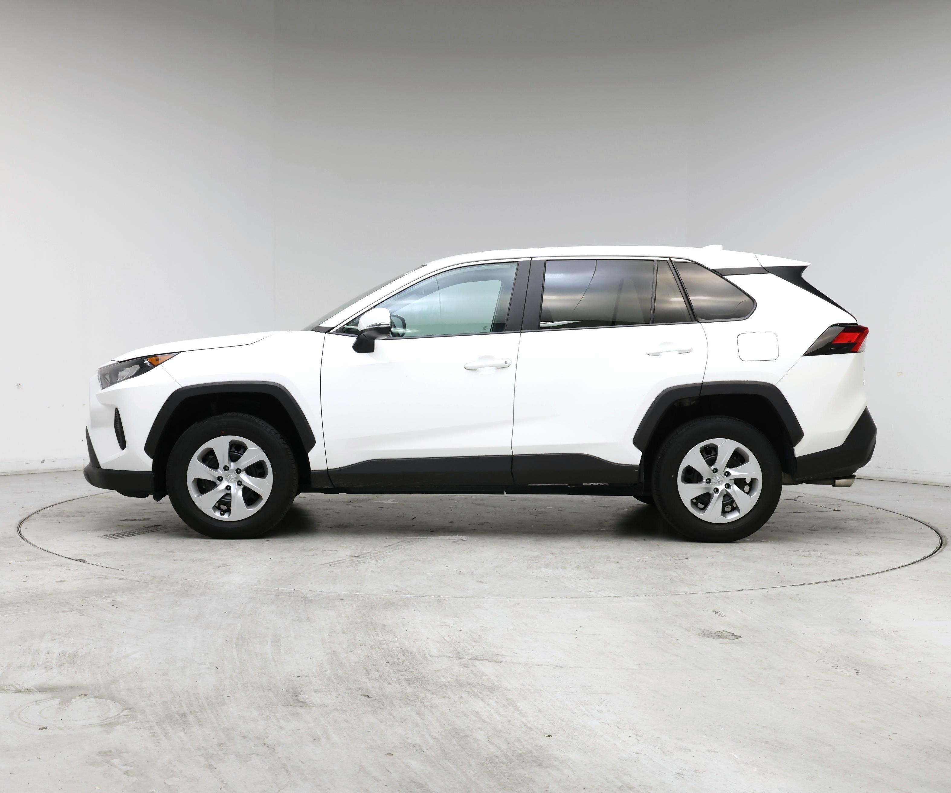 Thumbnail: 2022 Toyota RAV4 - 3
