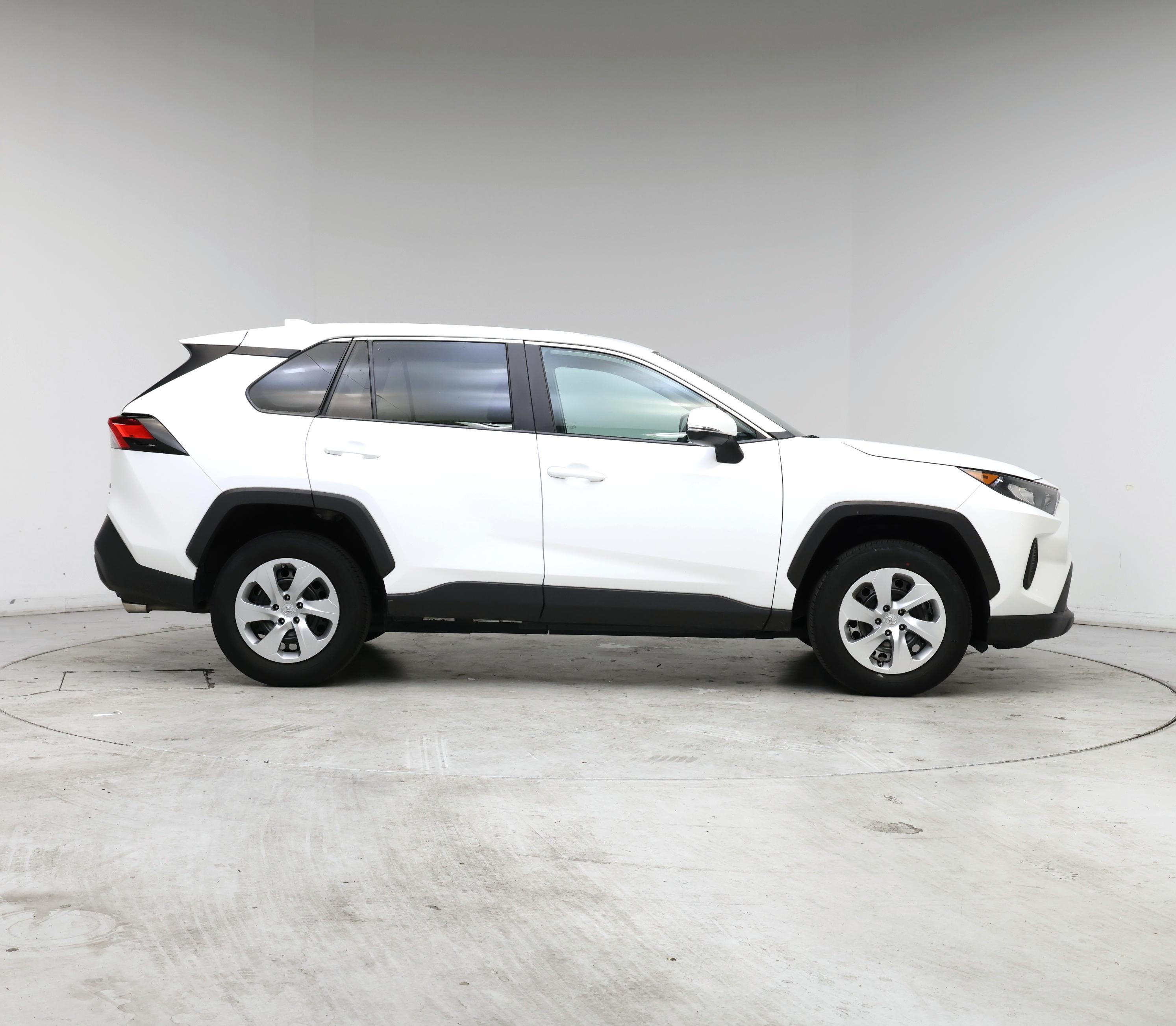 Thumbnail: 2022 Toyota RAV4 - 7