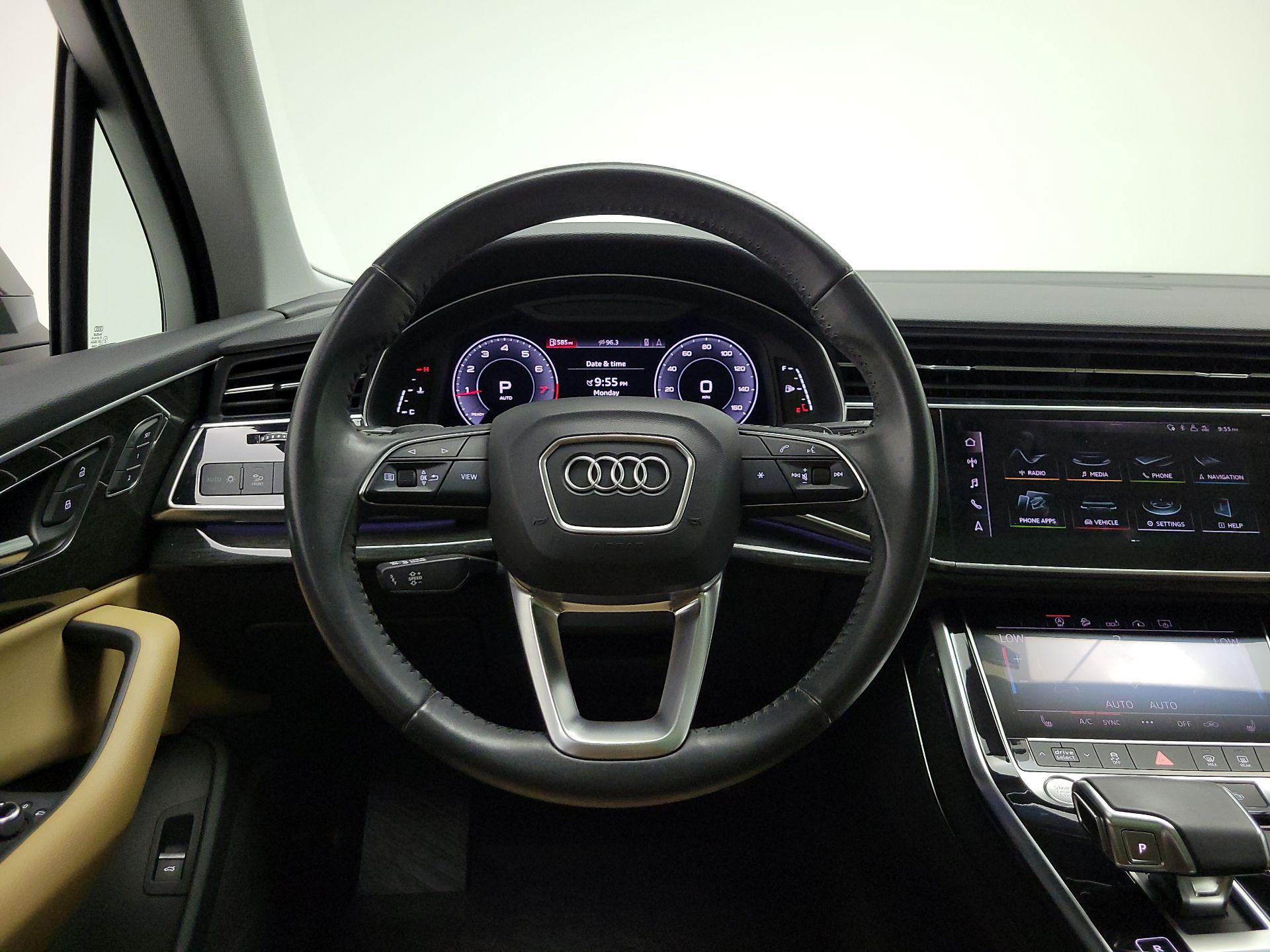 Thumbnail: 2020 Audi Q7 - 10