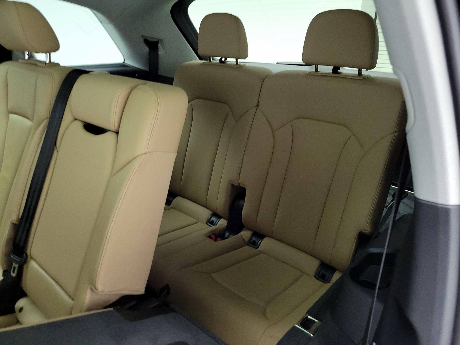 Thumbnail: 2020 Audi Q7 - 19