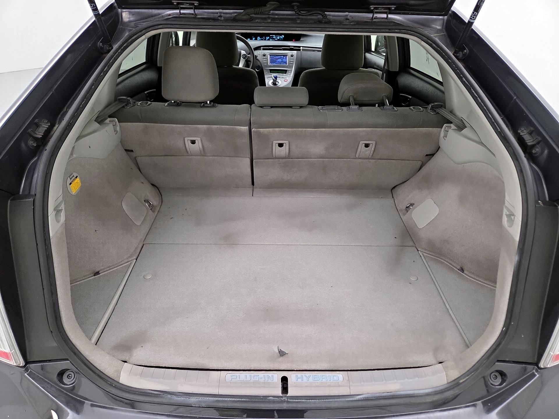 Thumbnail: 2015 Toyota Prius - 20