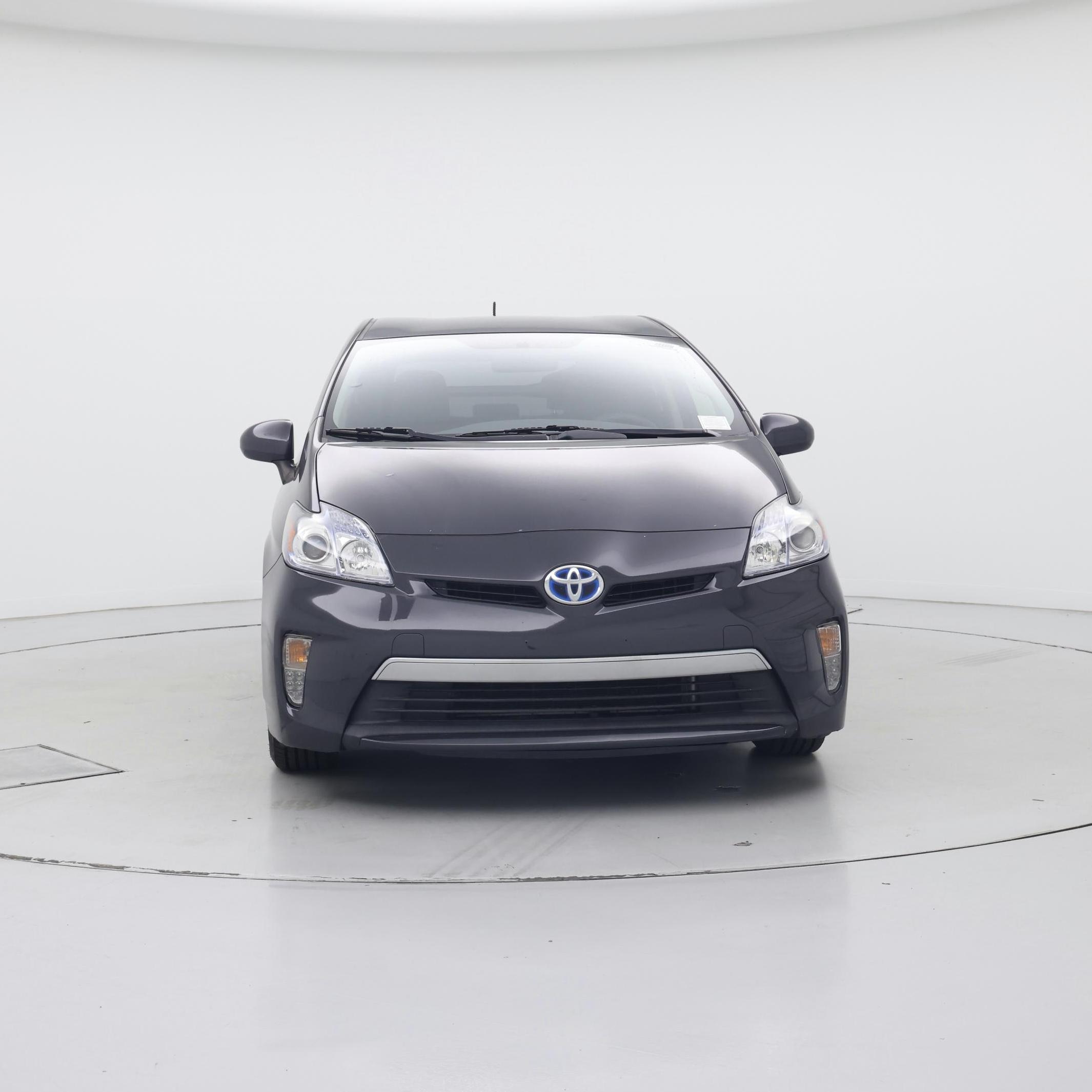 Thumbnail: 2015 Toyota Prius - 5