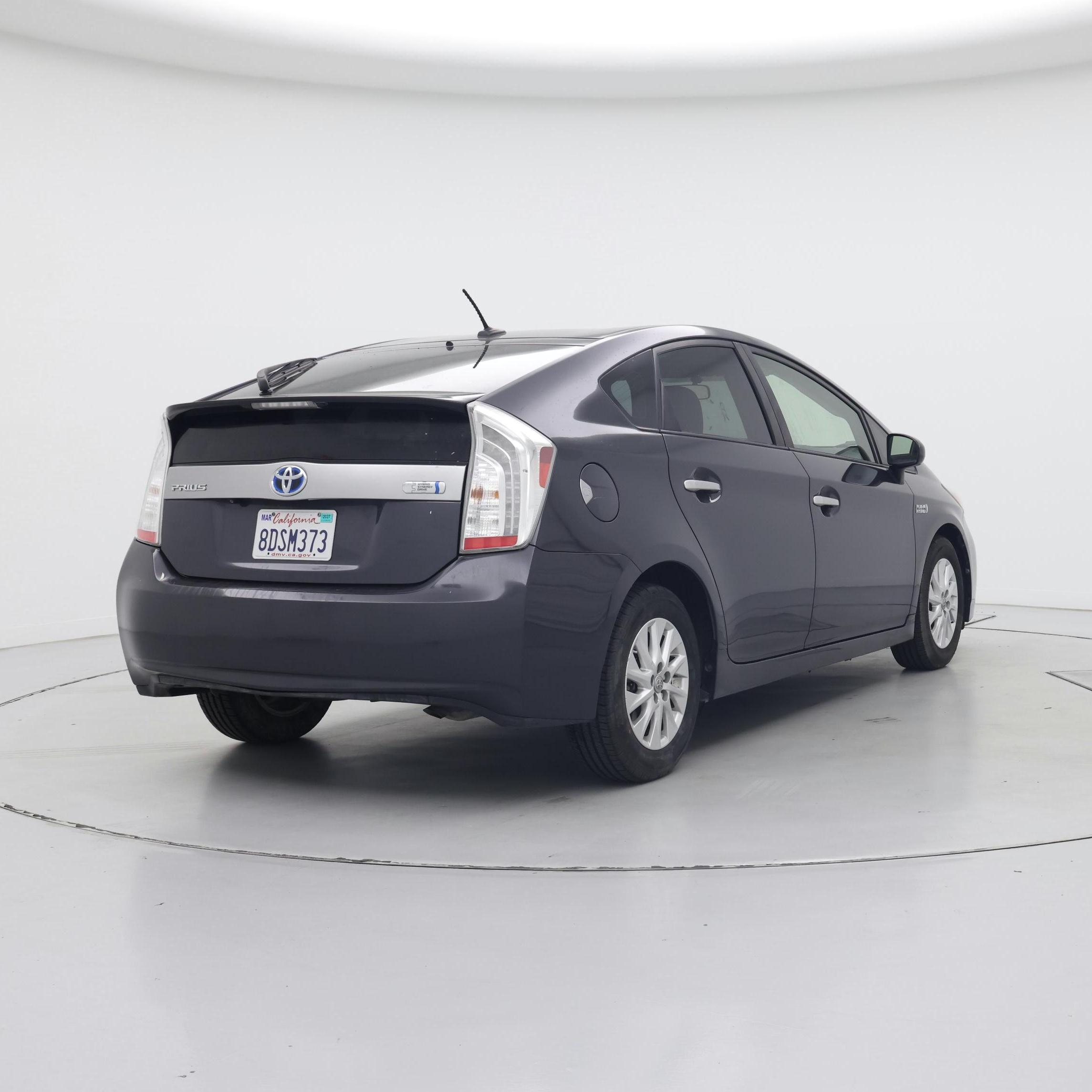 Thumbnail: 2015 Toyota Prius - 8