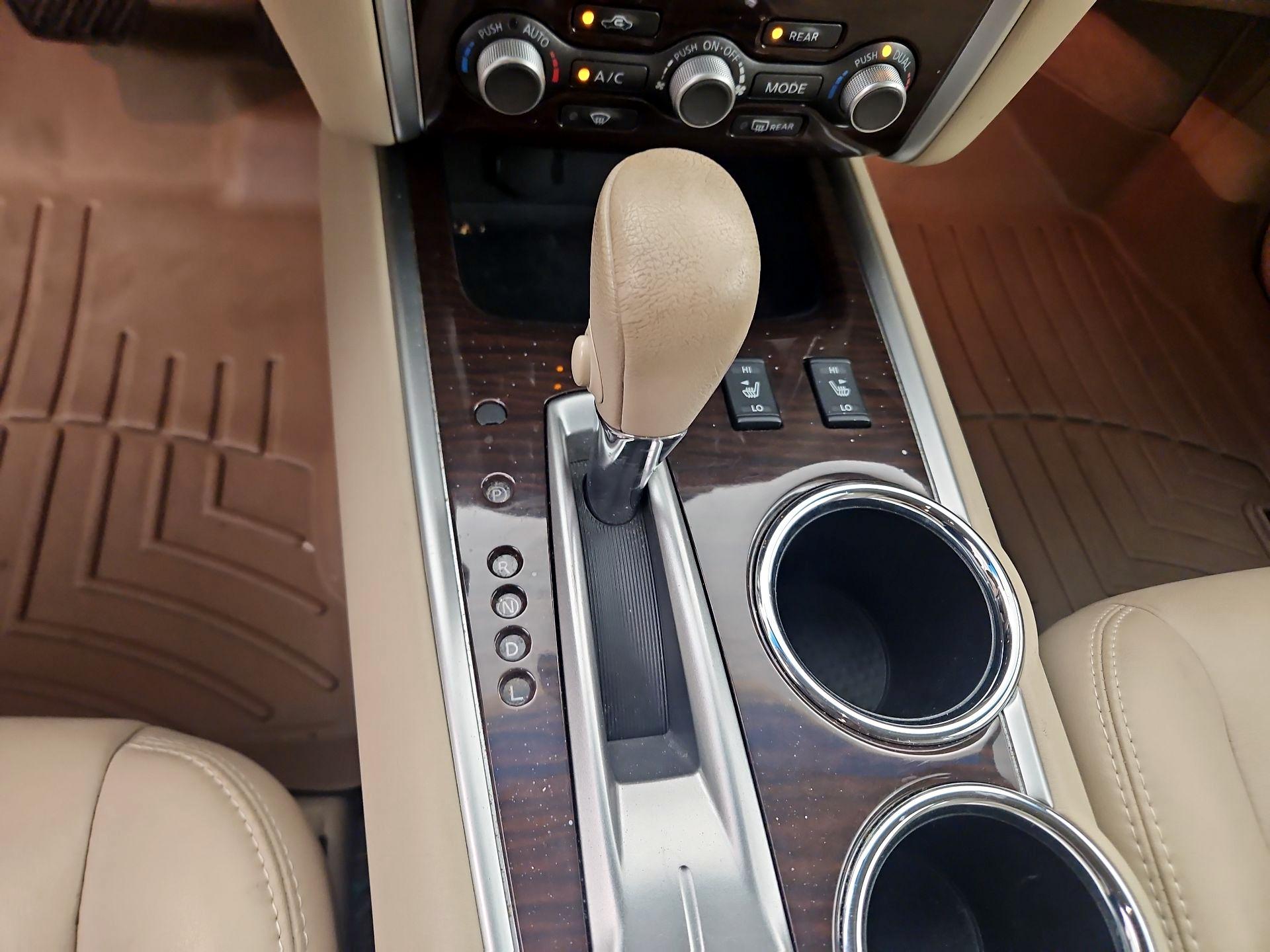 Thumbnail: 2015 Nissan Pathfinder - 15