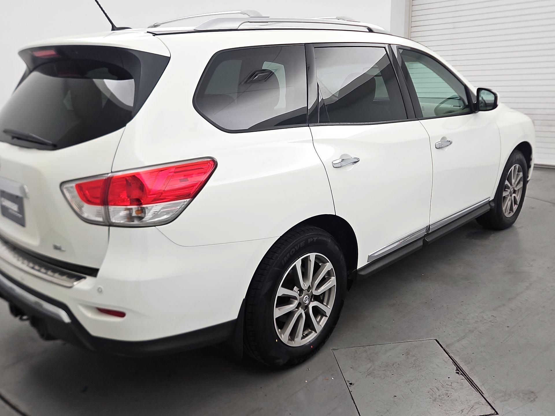 Thumbnail: 2015 Nissan Pathfinder - 5