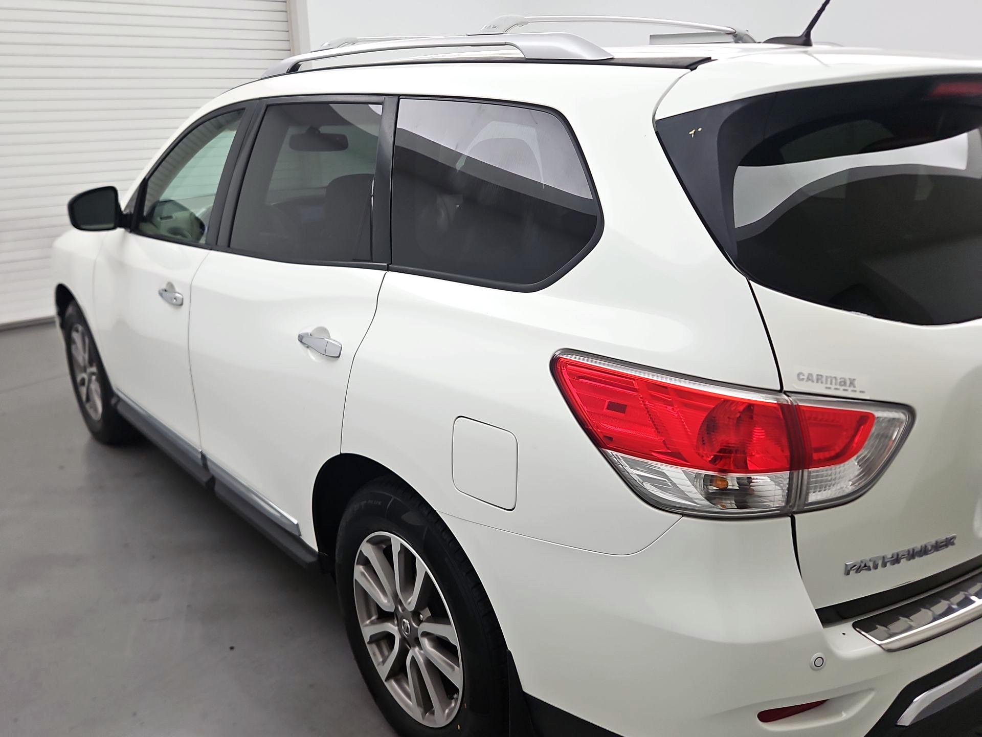 Thumbnail: 2015 Nissan Pathfinder - 7