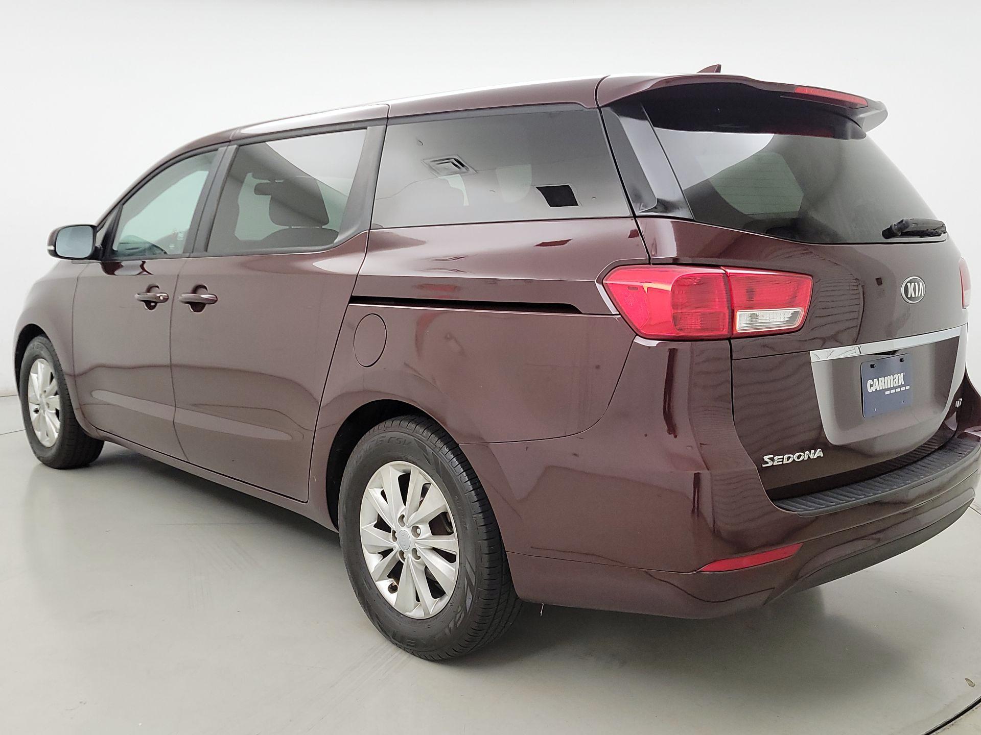 Thumbnail: 2017 Kia Sedona - 7