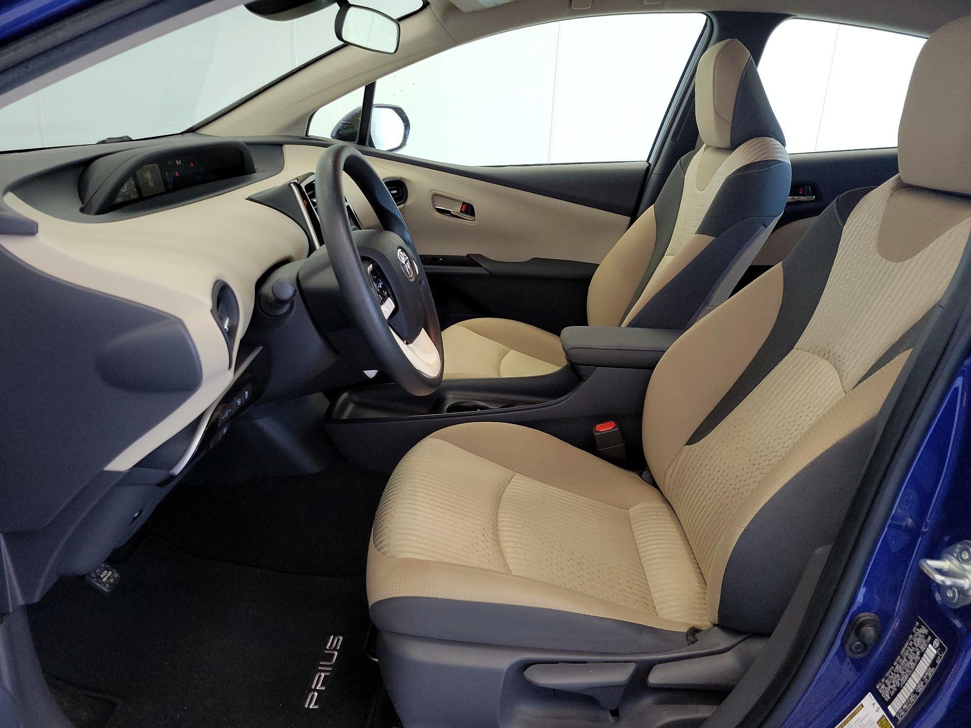 Thumbnail: 2018 Toyota Prius - 11