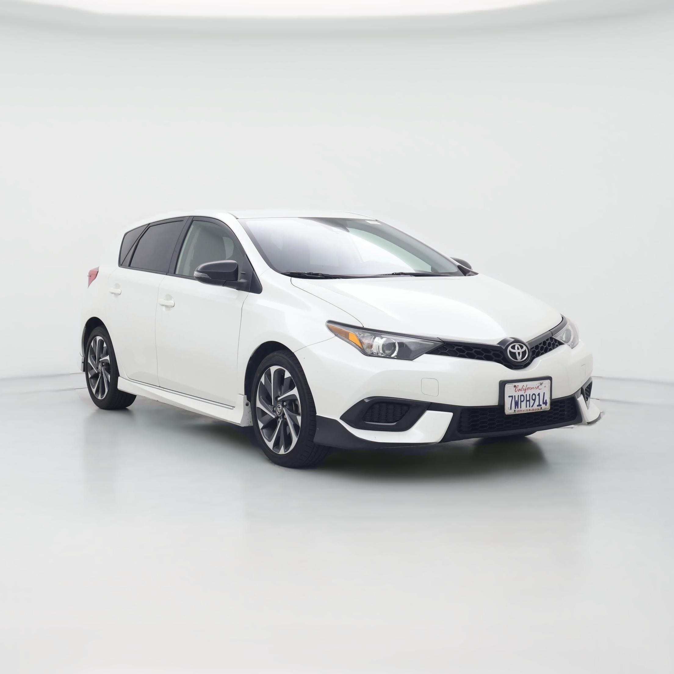 Thumbnail: 2017 Toyota Corolla iM - 1