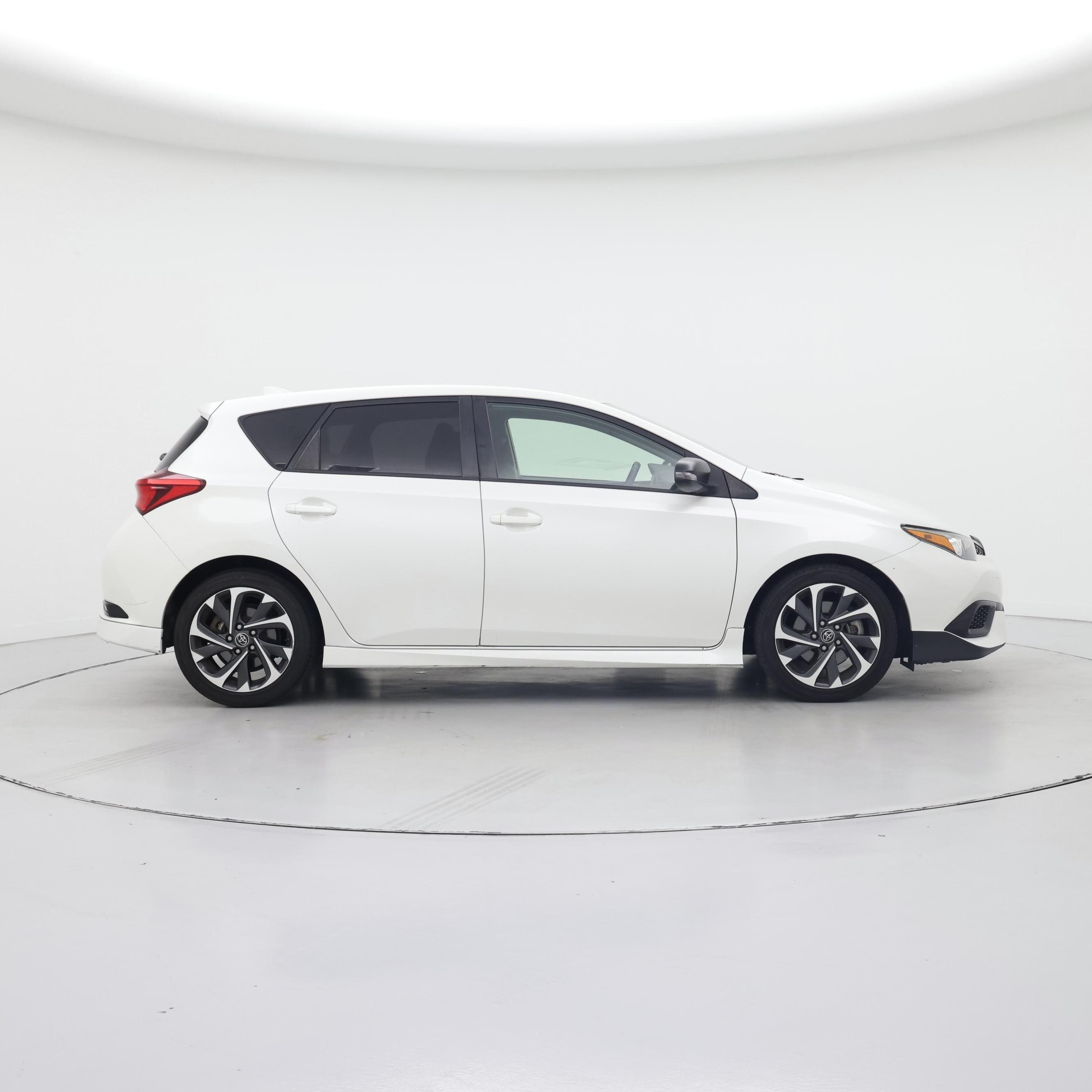Thumbnail: 2017 Toyota Corolla iM - 7