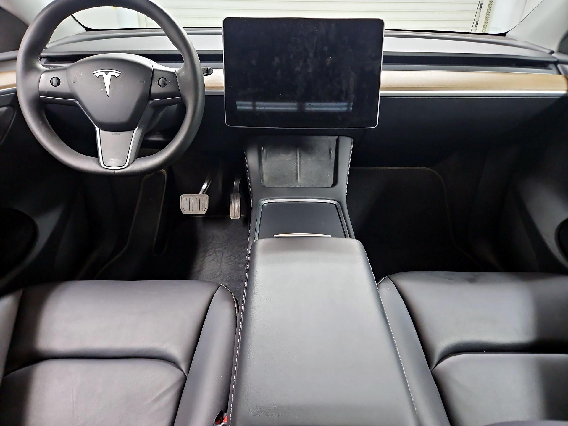Thumbnail: 2024 Tesla Model Y - 9