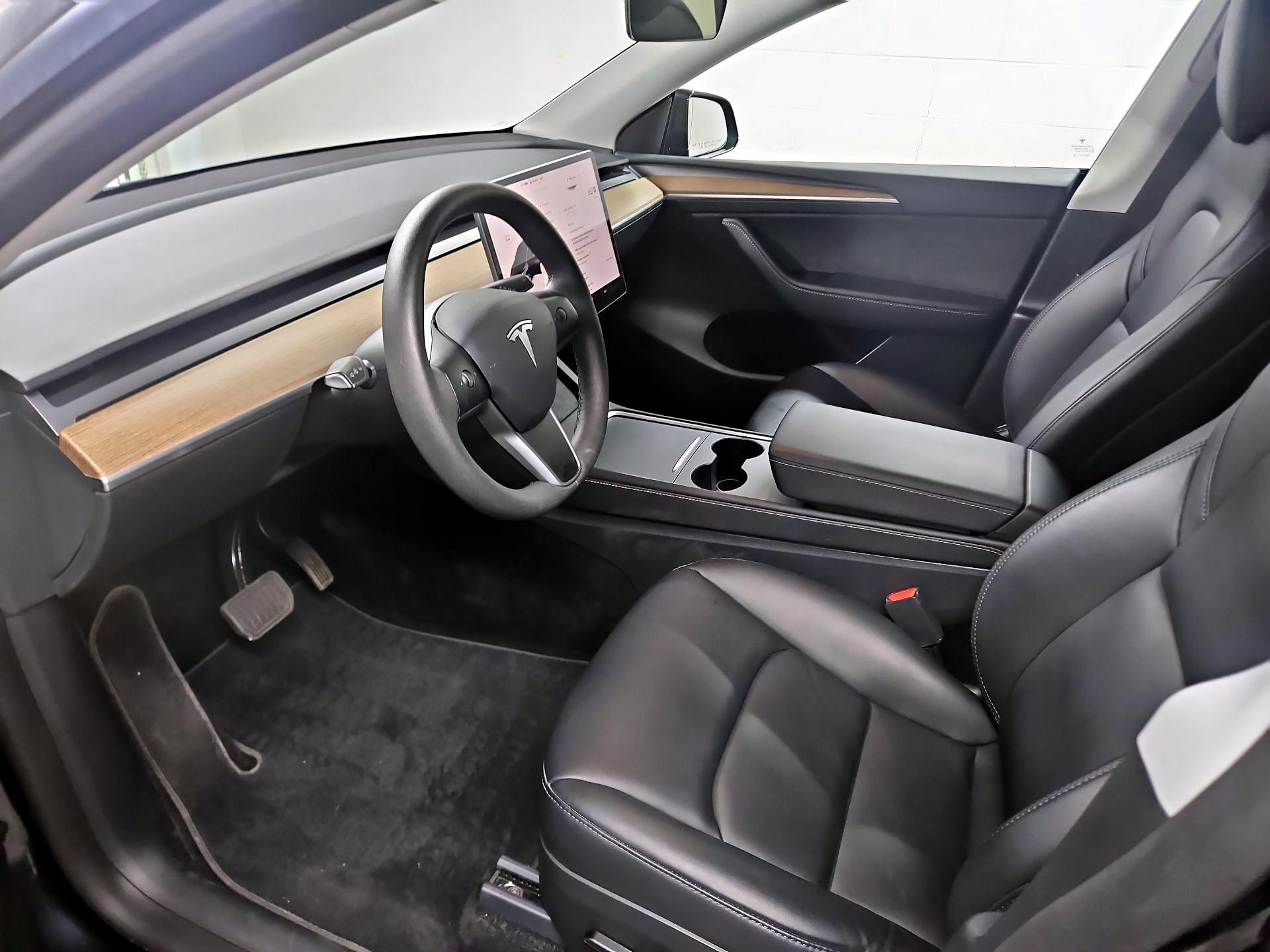 Thumbnail: 2024 Tesla Model Y - 11