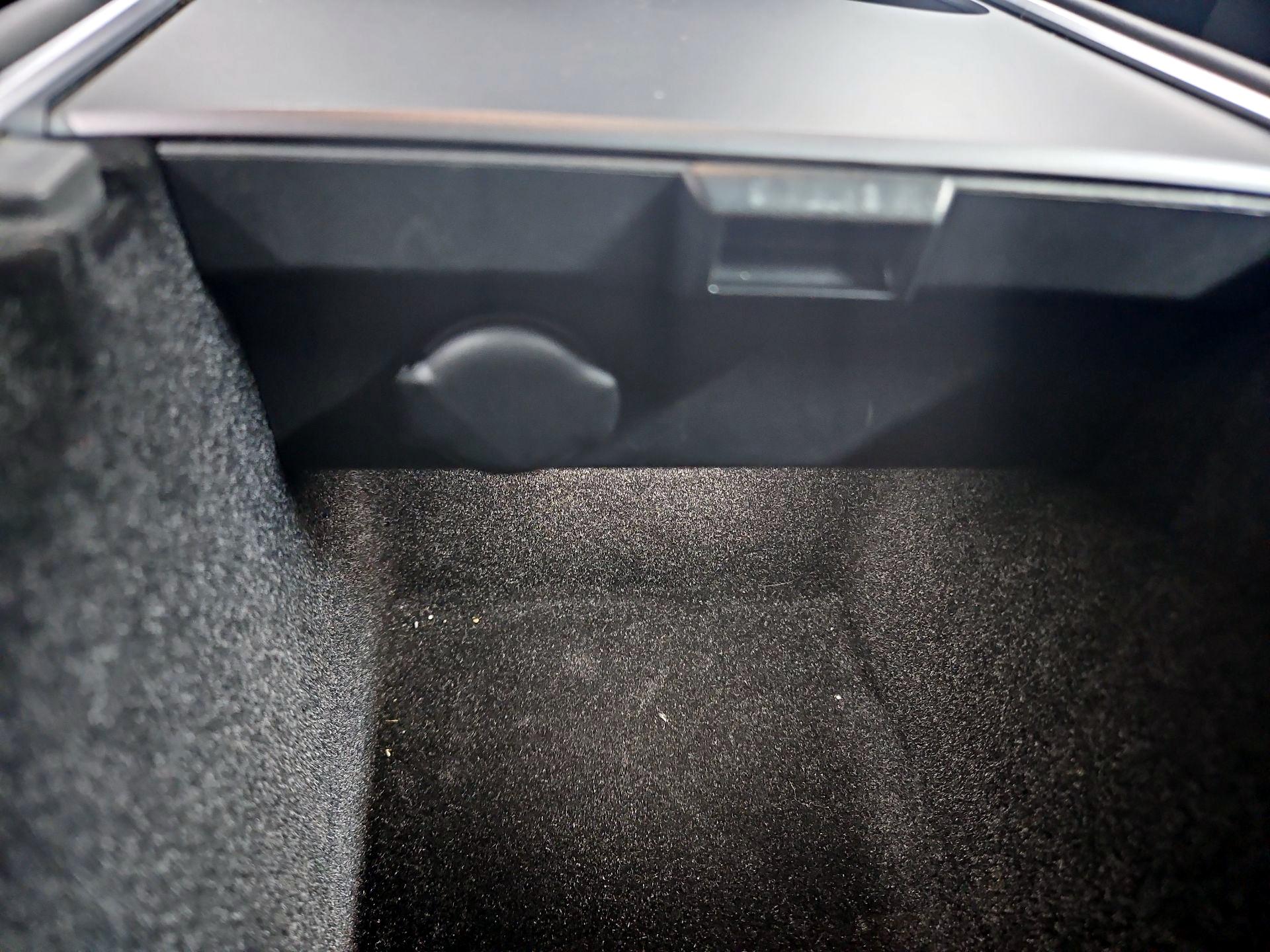Thumbnail: 2024 Tesla Model Y - 18