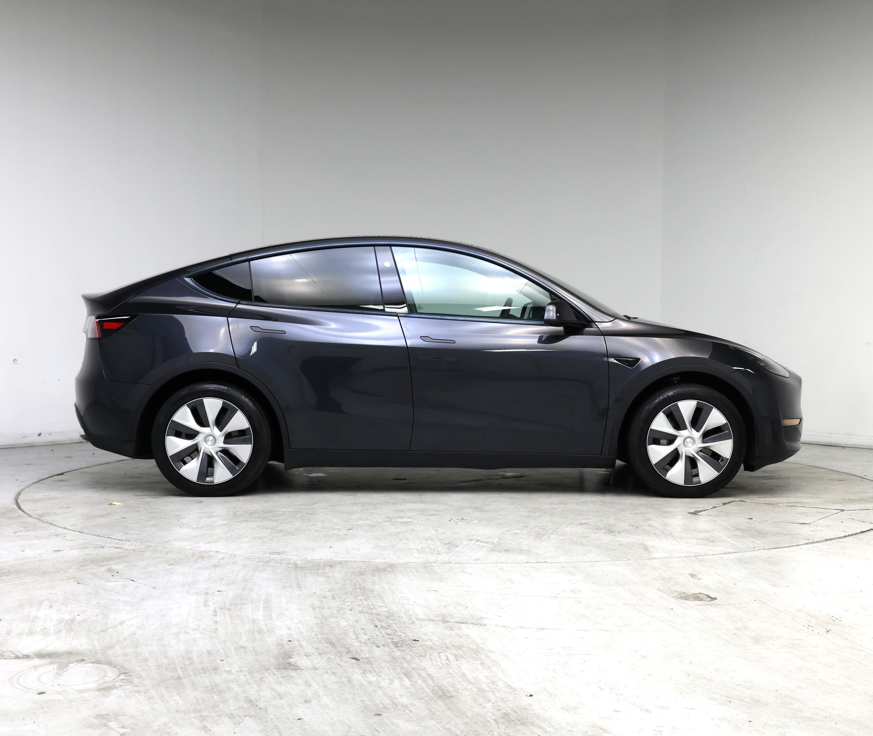 Thumbnail: 2024 Tesla Model Y - 7