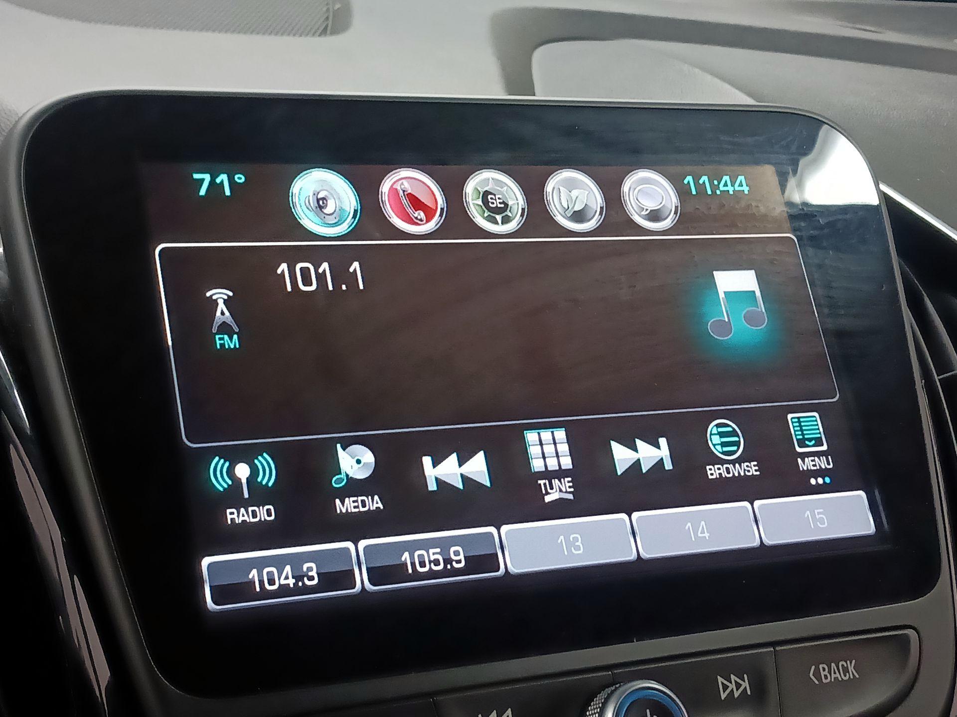 Thumbnail: 2016 Chevrolet Volt - 15