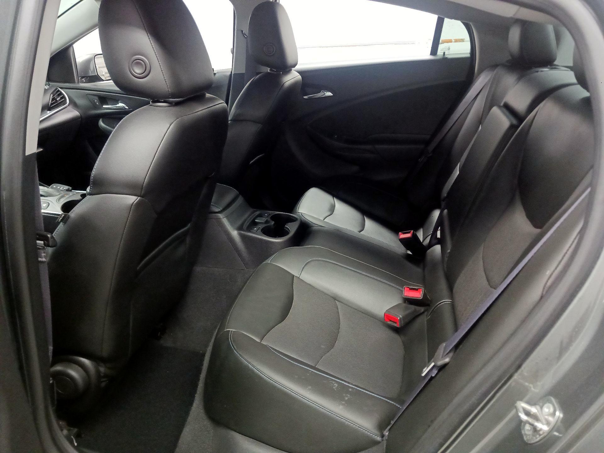 Thumbnail: 2016 Chevrolet Volt - 19