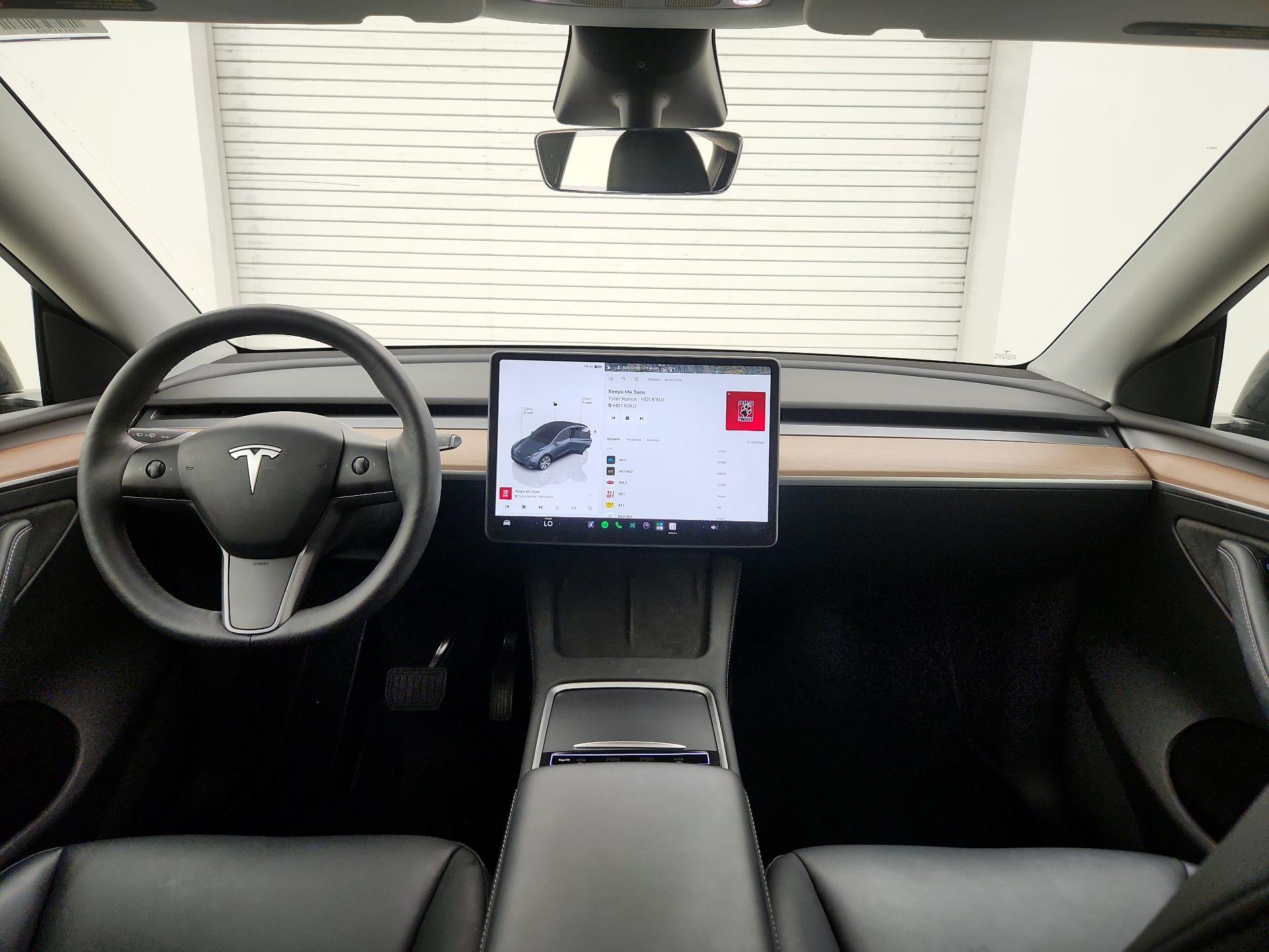 Thumbnail: 2023 Tesla Model Y - 9