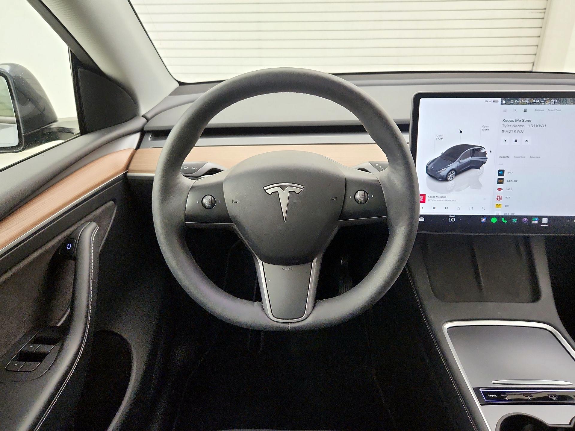 Thumbnail: 2023 Tesla Model Y - 10