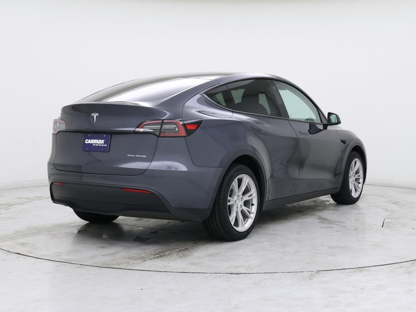 2023 Tesla Model Y Long Range - Photo 9