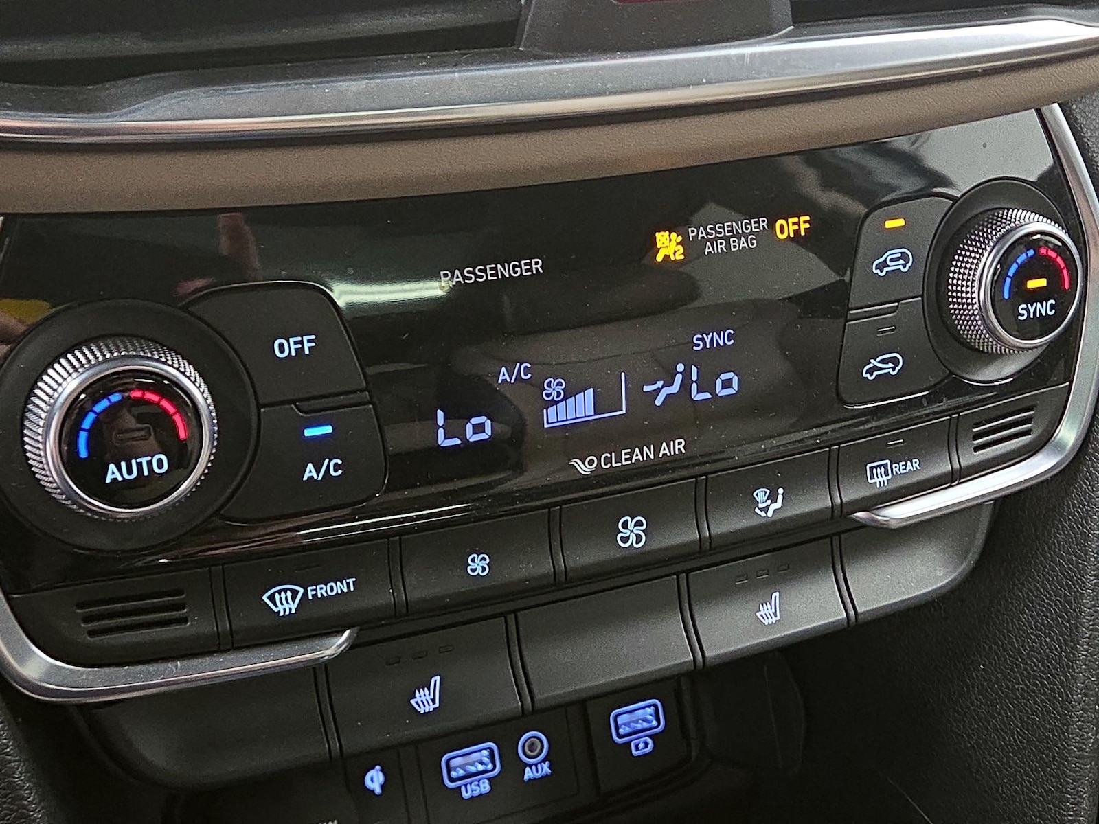 2020 Hyundai Santa Fe SEL - Photo 15