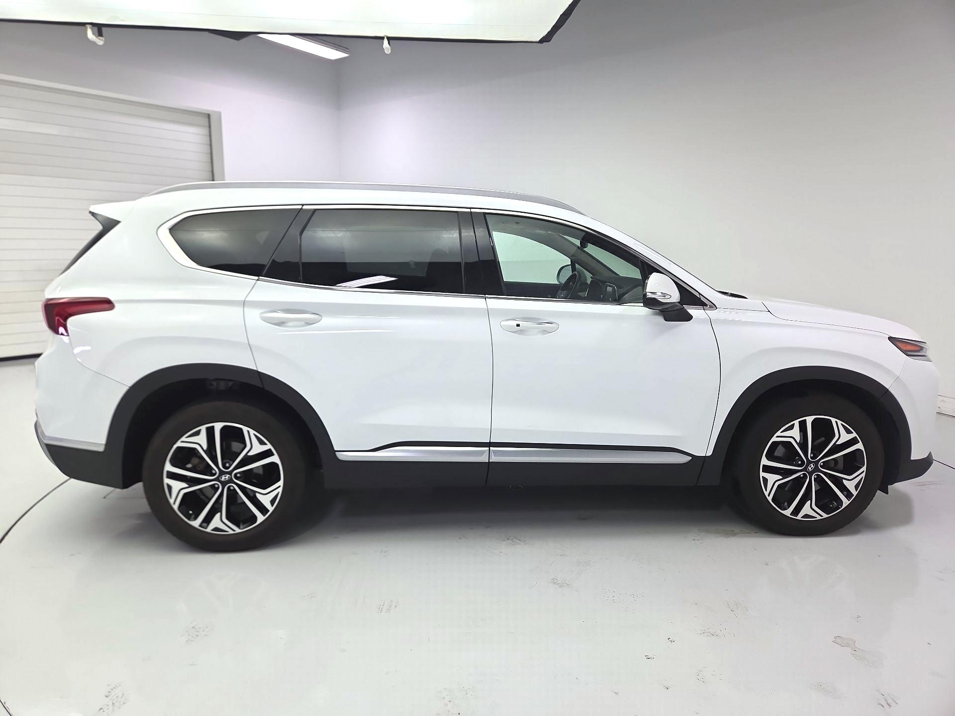Thumbnail: 2020 Hyundai Santa Fe - 4