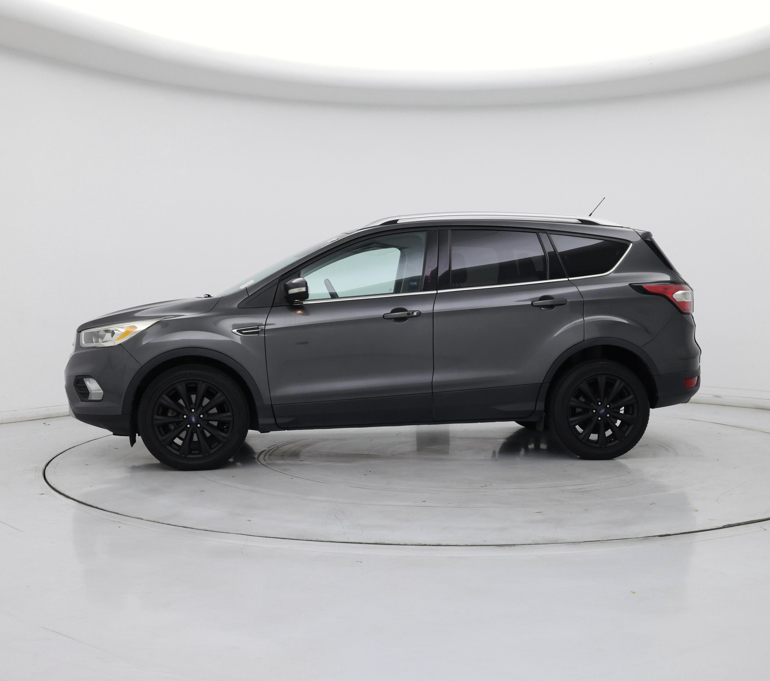 Thumbnail: 2017 Ford Escape - 3