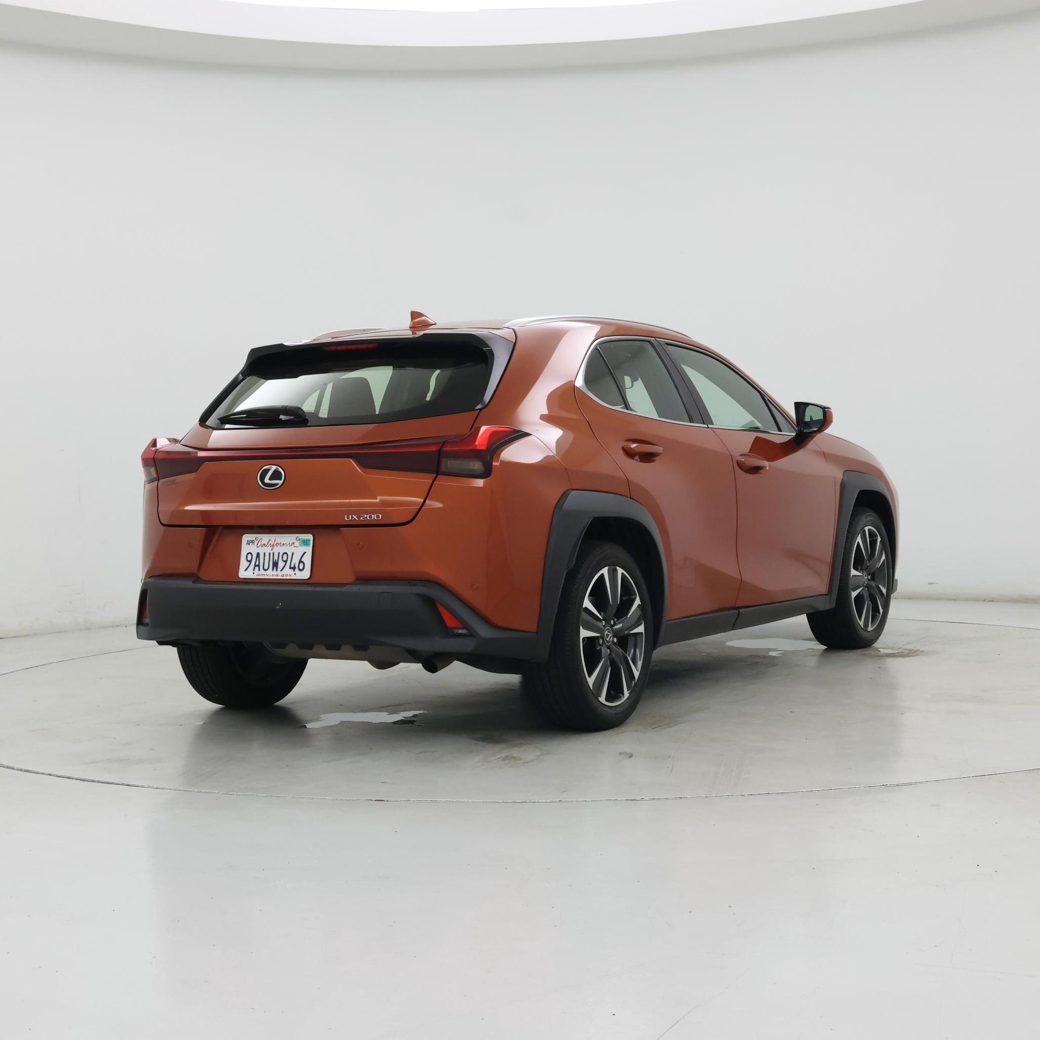 Thumbnail: 2022 Lexus UX - 8