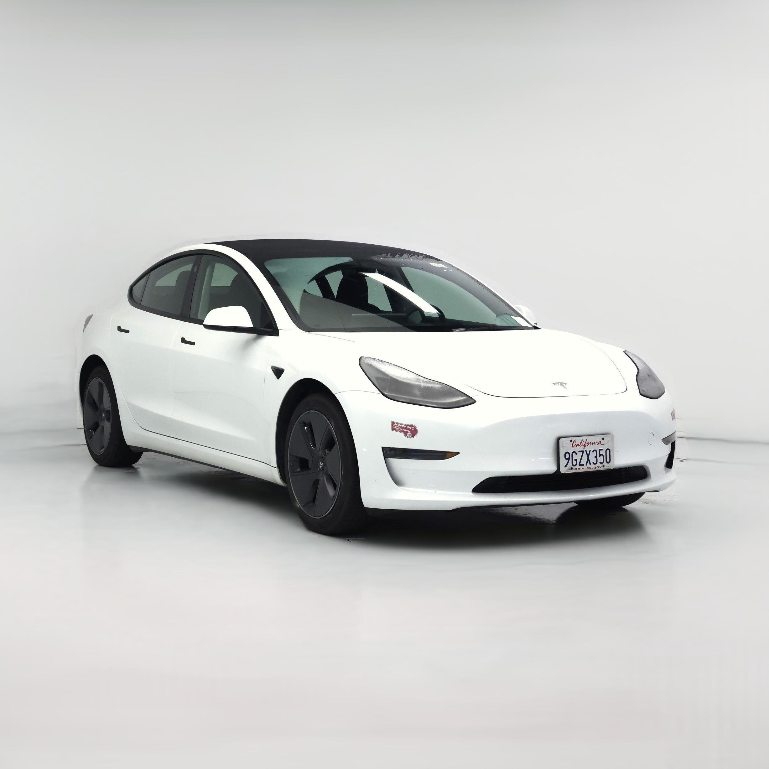 Thumbnail: 2023 Tesla Model 3 - 1
