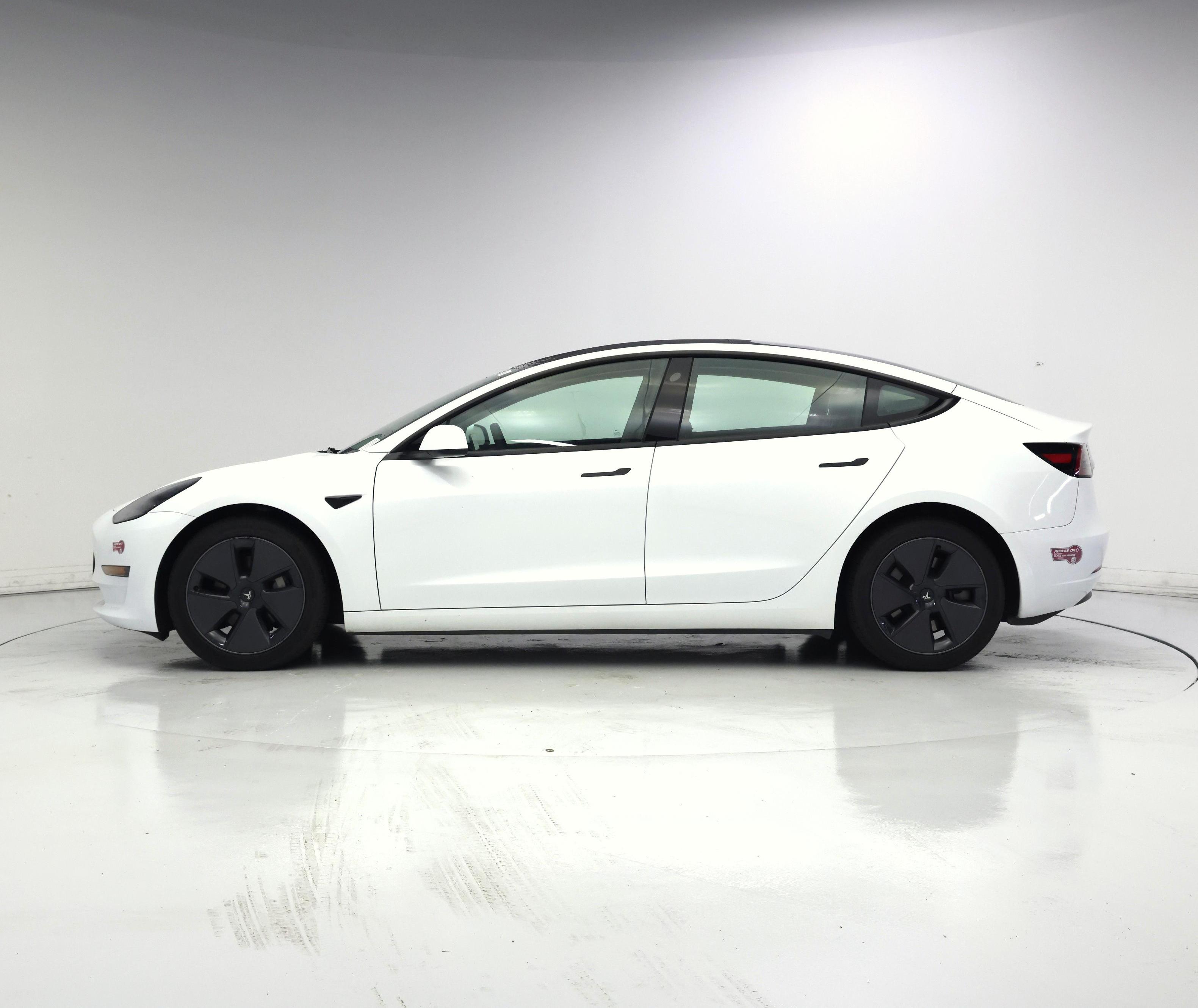 Thumbnail: 2023 Tesla Model 3 - 3