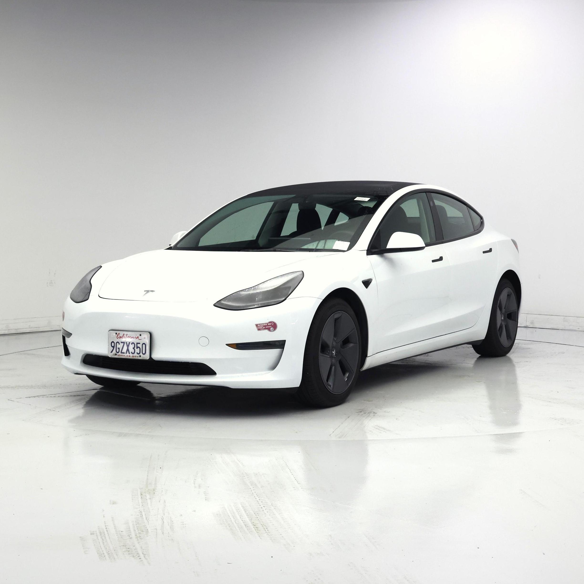 Thumbnail: 2023 Tesla Model 3 - 4