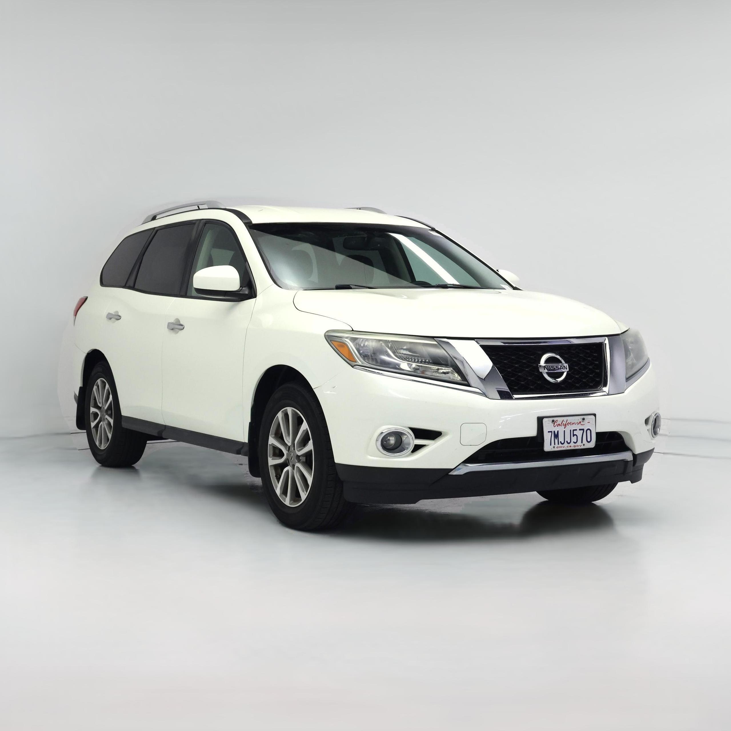 Thumbnail: 2015 Nissan Pathfinder - 1