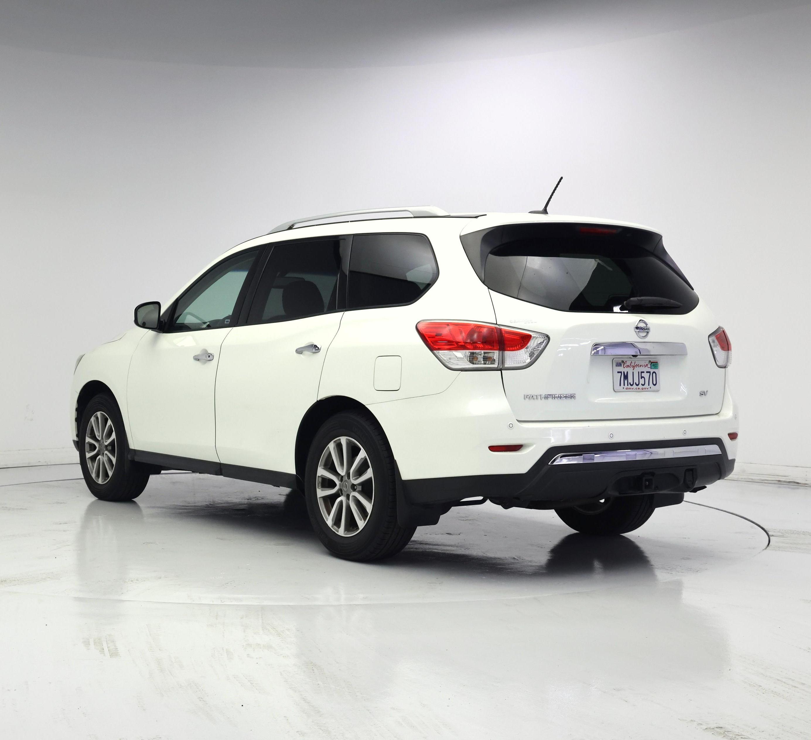 Thumbnail: 2015 Nissan Pathfinder - 2