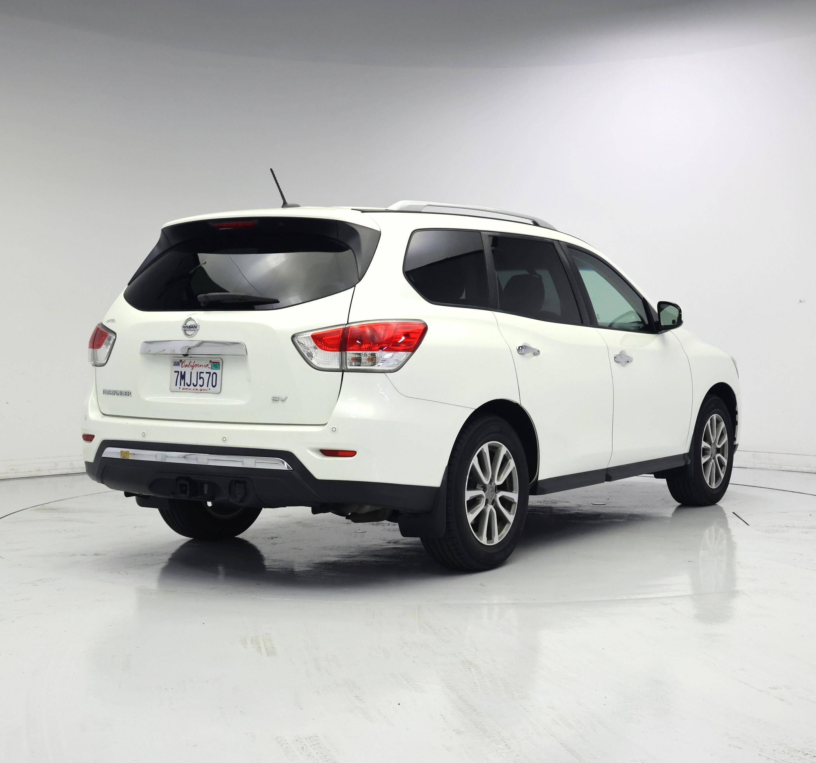 Thumbnail: 2015 Nissan Pathfinder - 8