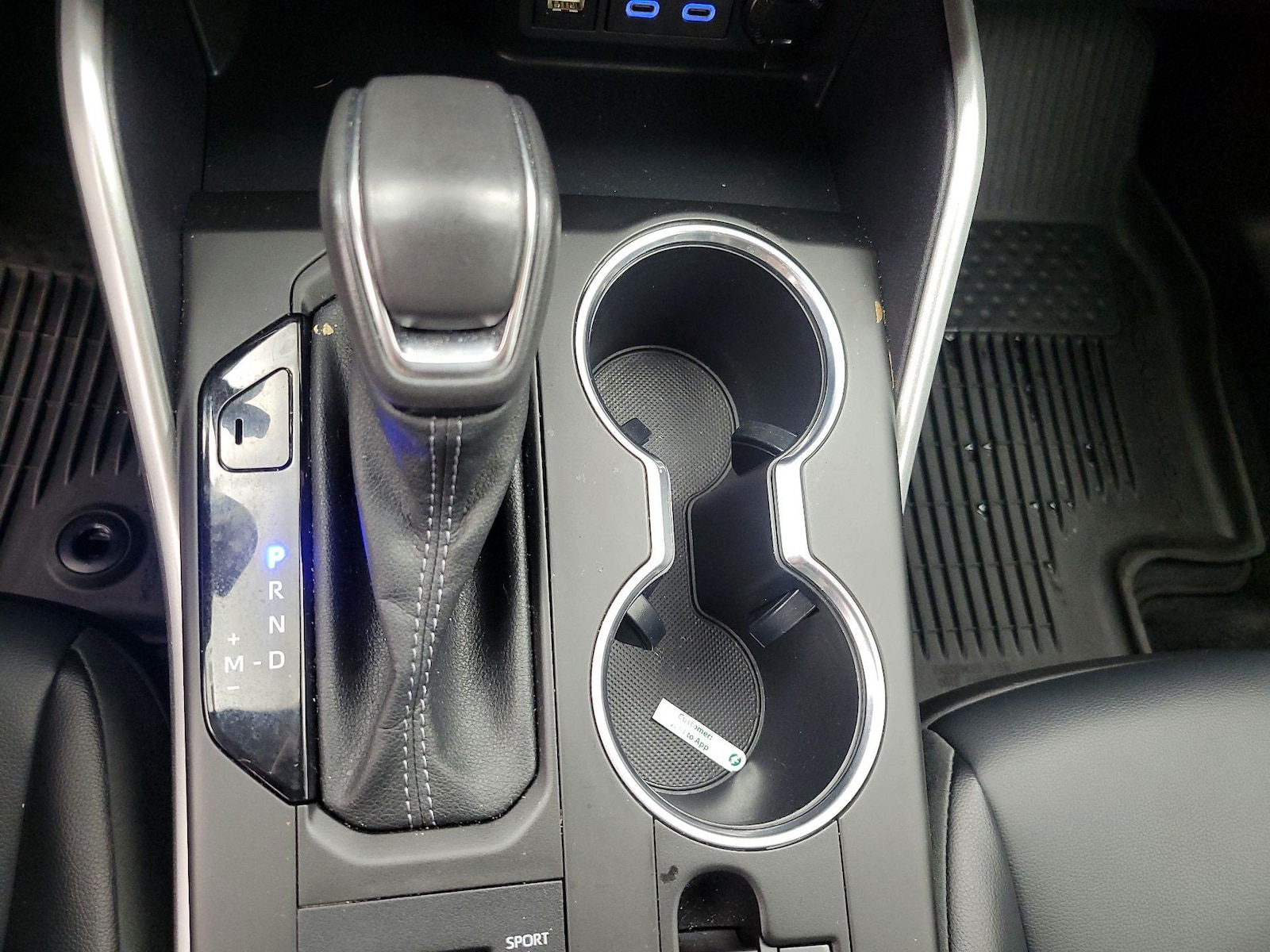 2022 Toyota Highlander XLE - Photo 18