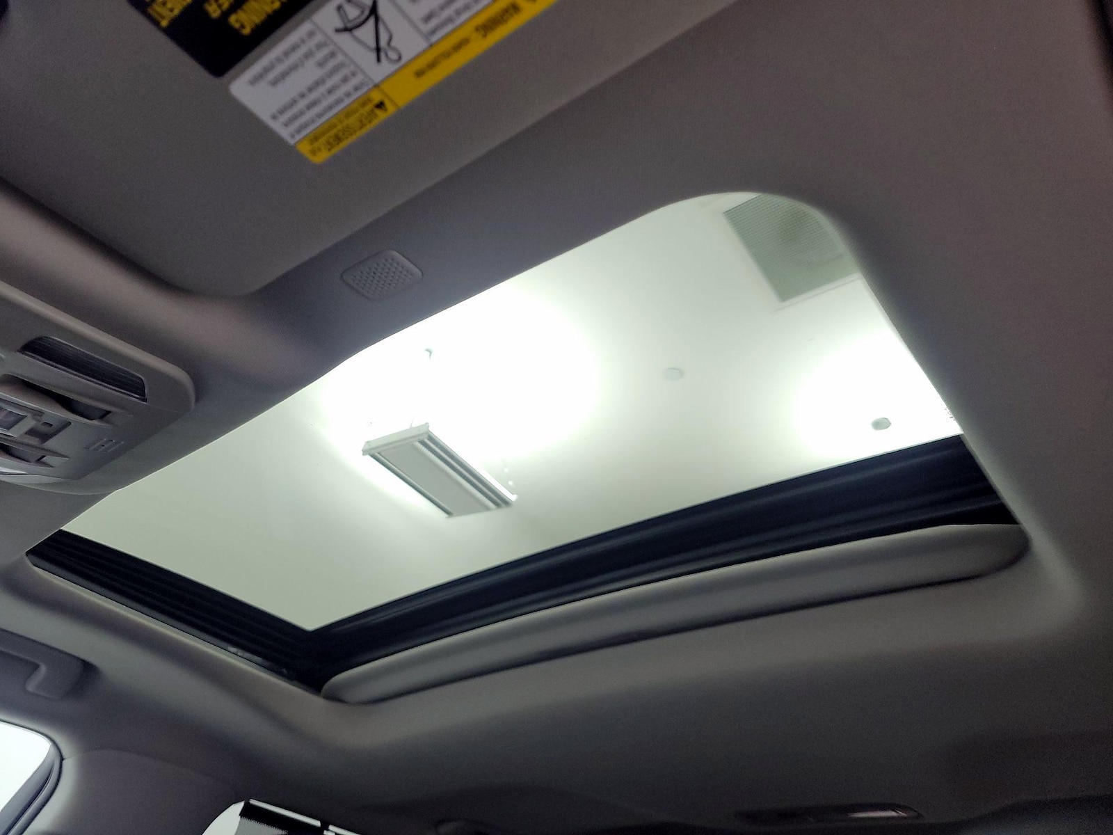 2022 Toyota Highlander XLE - Photo 20