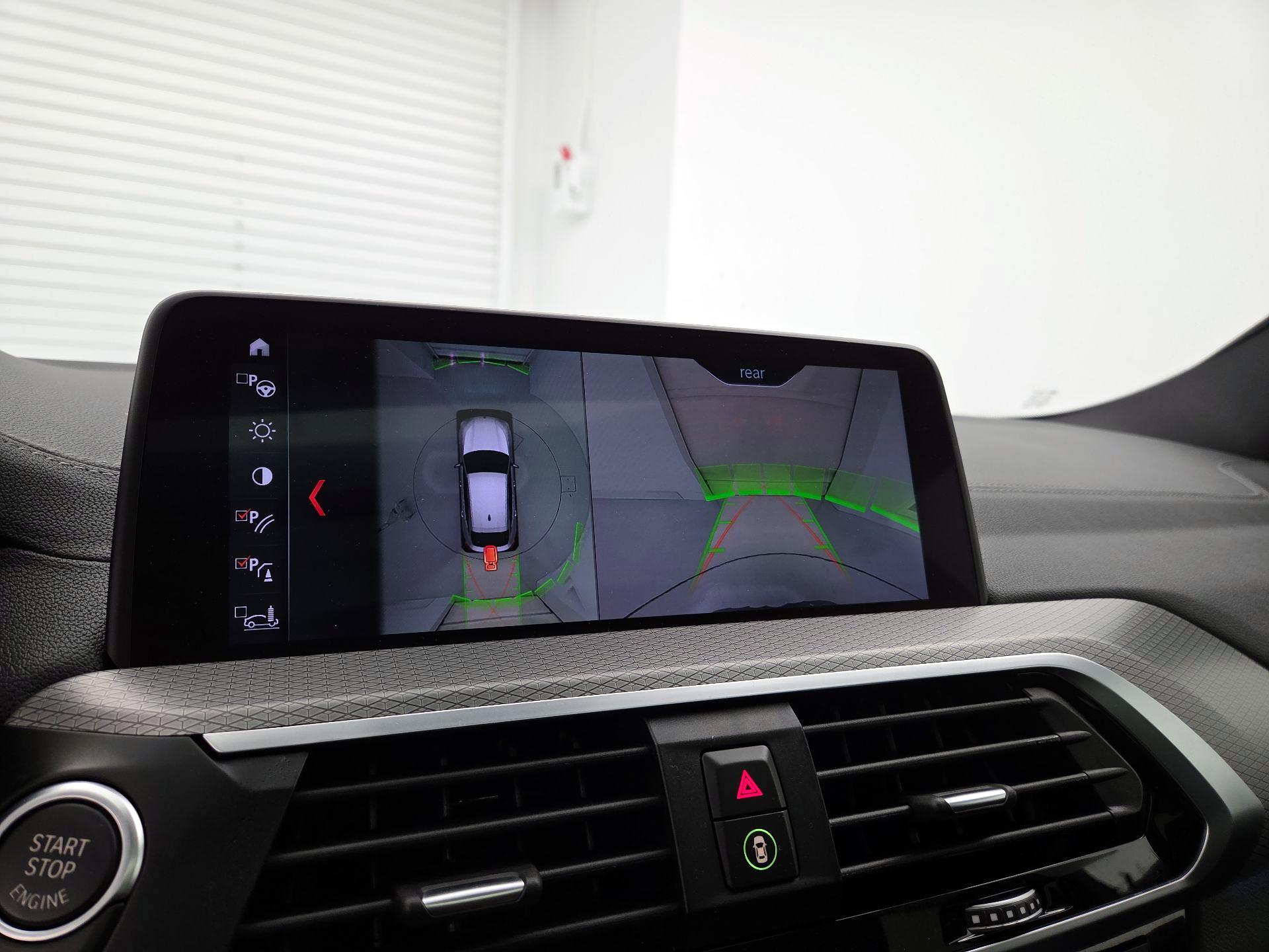 Thumbnail: 2019 BMW X4 - 15