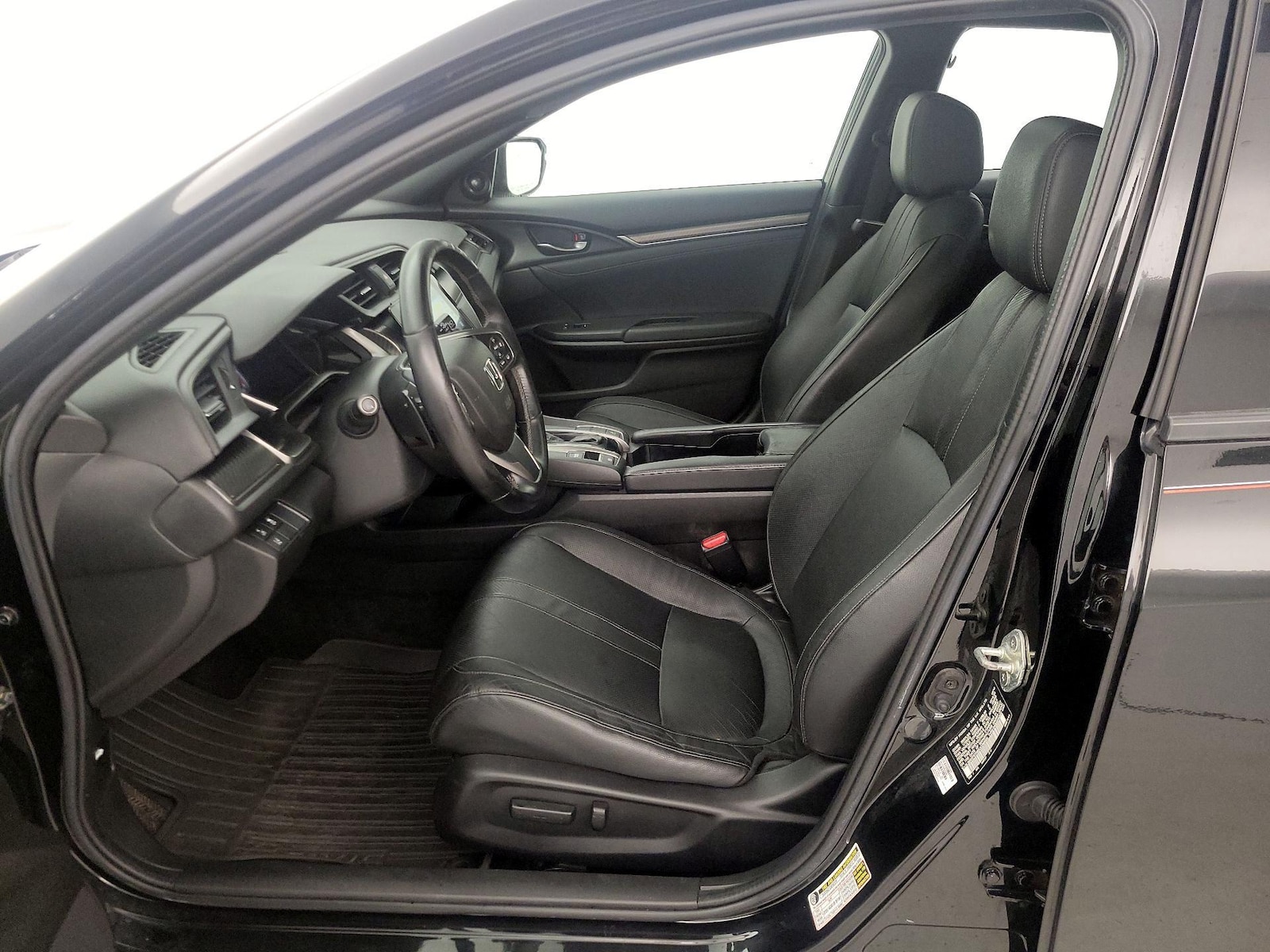 2018 Honda Civic Hatchback Sport Touring - Photo 12