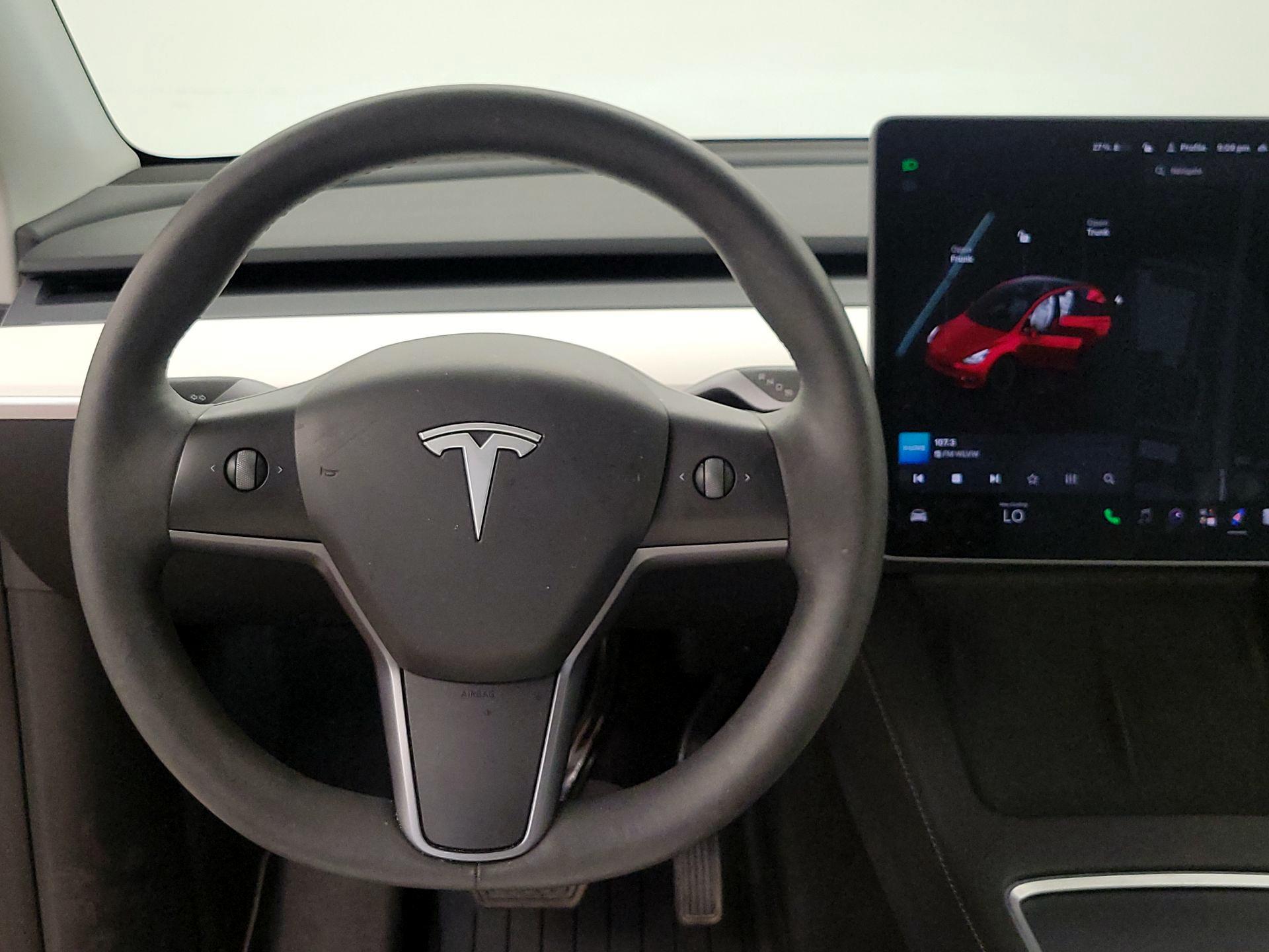 Thumbnail: 2024 Tesla Model Y - 10